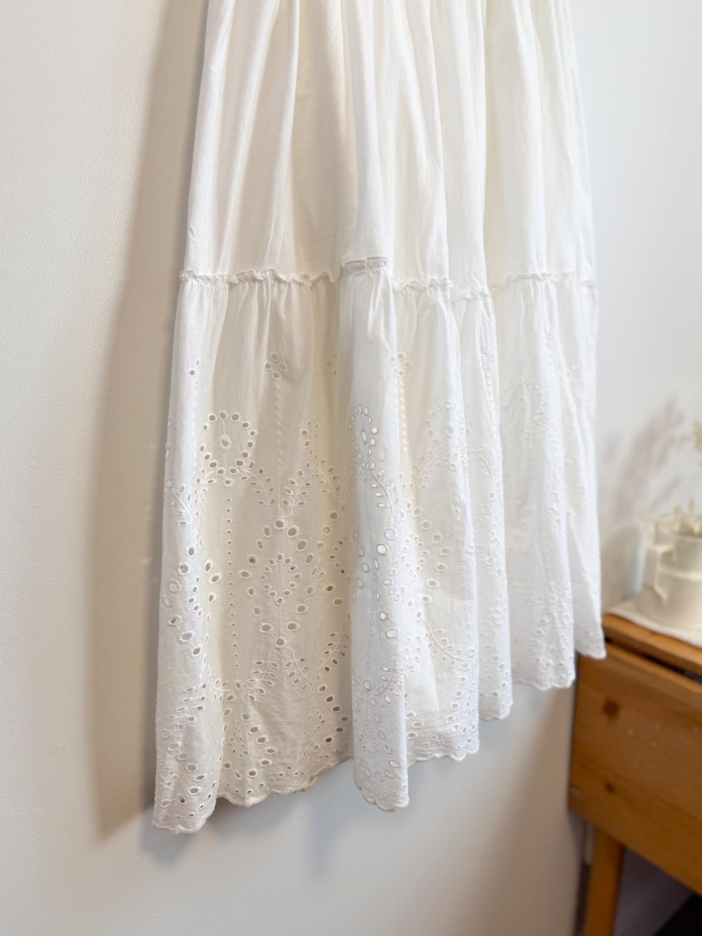Jones New York White Eyelet Midi Skirt (Size XL)