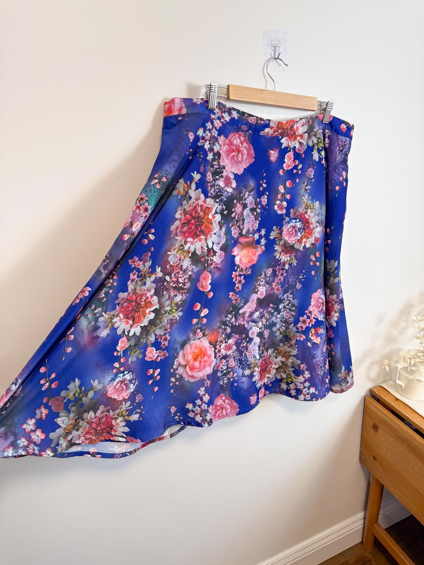 Modcloth Floral Skirt in Blue/Pink (Size 2X)