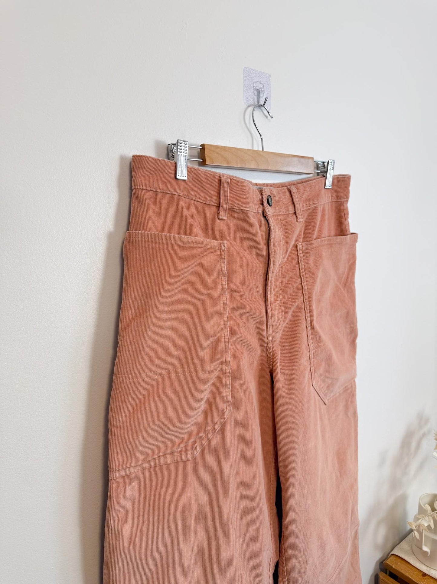 Everlane " The Corduroy Gardner Pant in Coral" (Size 14)