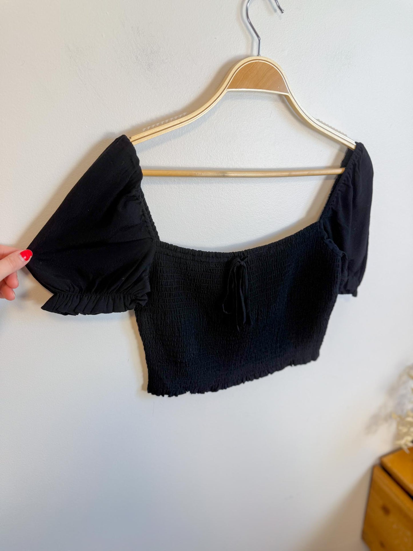 Wilfred Presley Ruched Crop Top in Black (Size M)