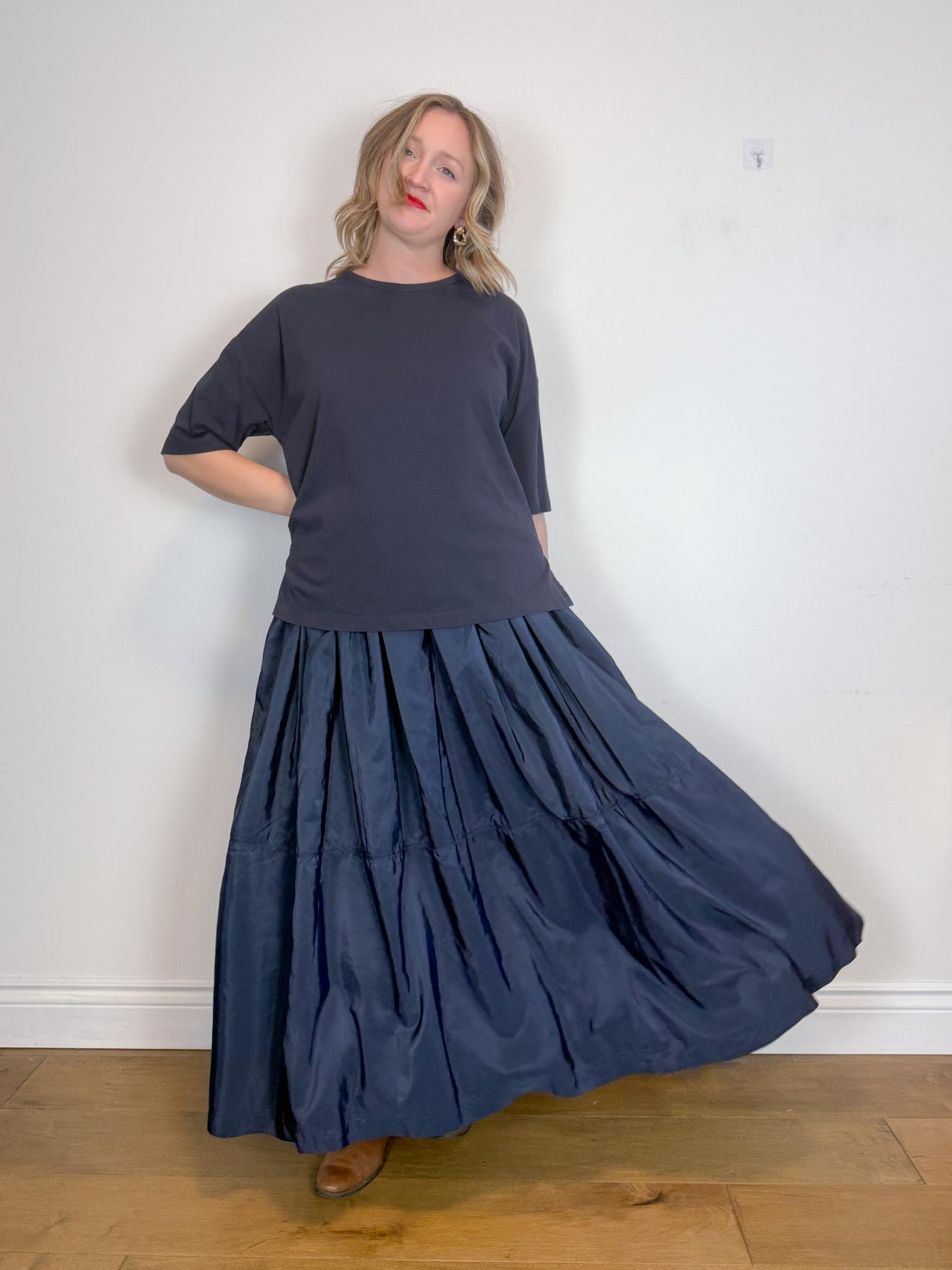 Full Maxi Skirt in Navy (Size L)