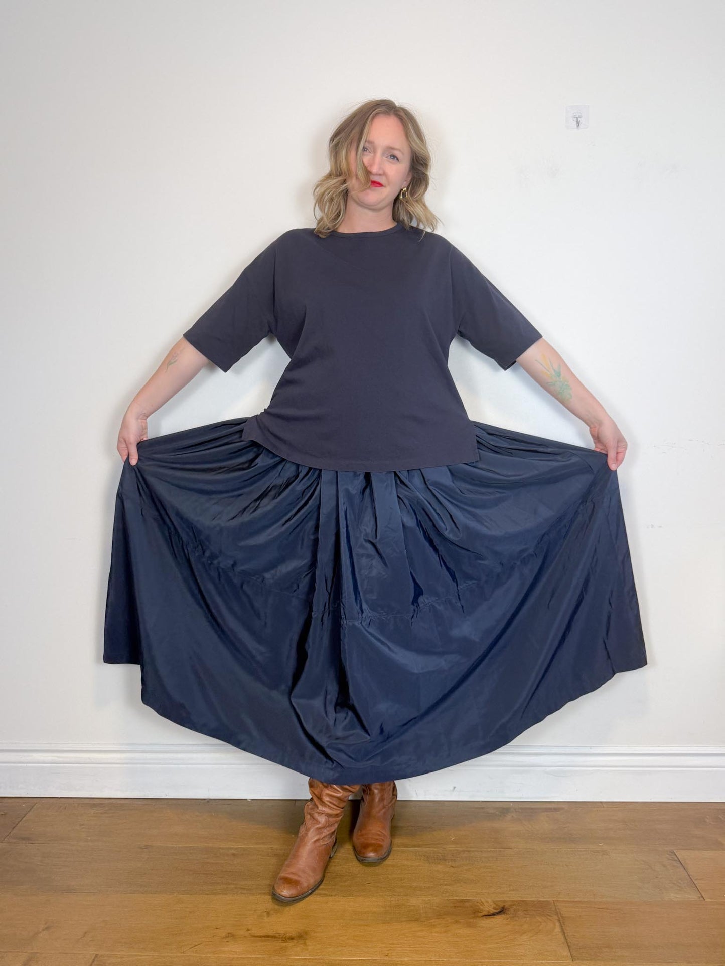 Full Maxi Skirt in Navy (Size L)