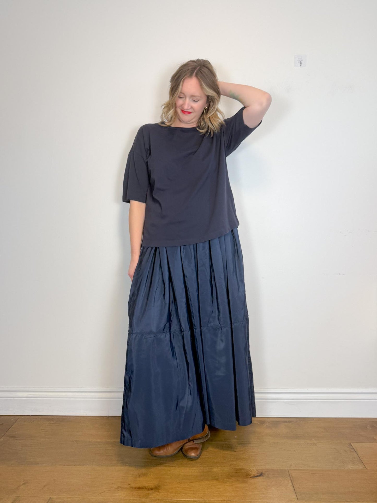 Full Maxi Skirt in Navy (Size L)