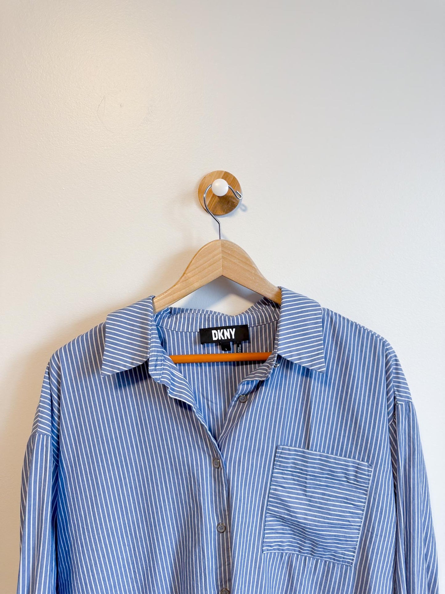DKNY Cropped Blouse in Blue/White Stripe (Size L)
