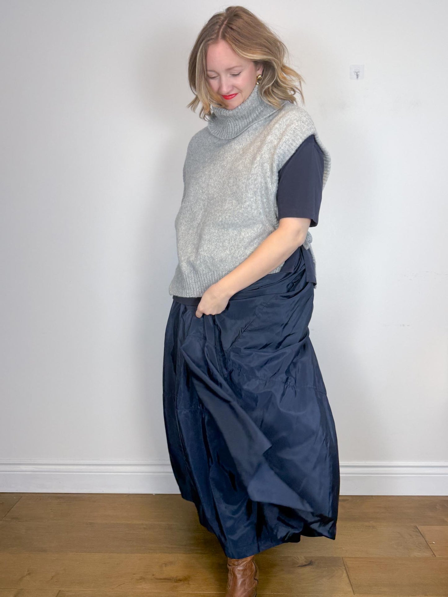 Full Maxi Skirt in Navy (Size L)
