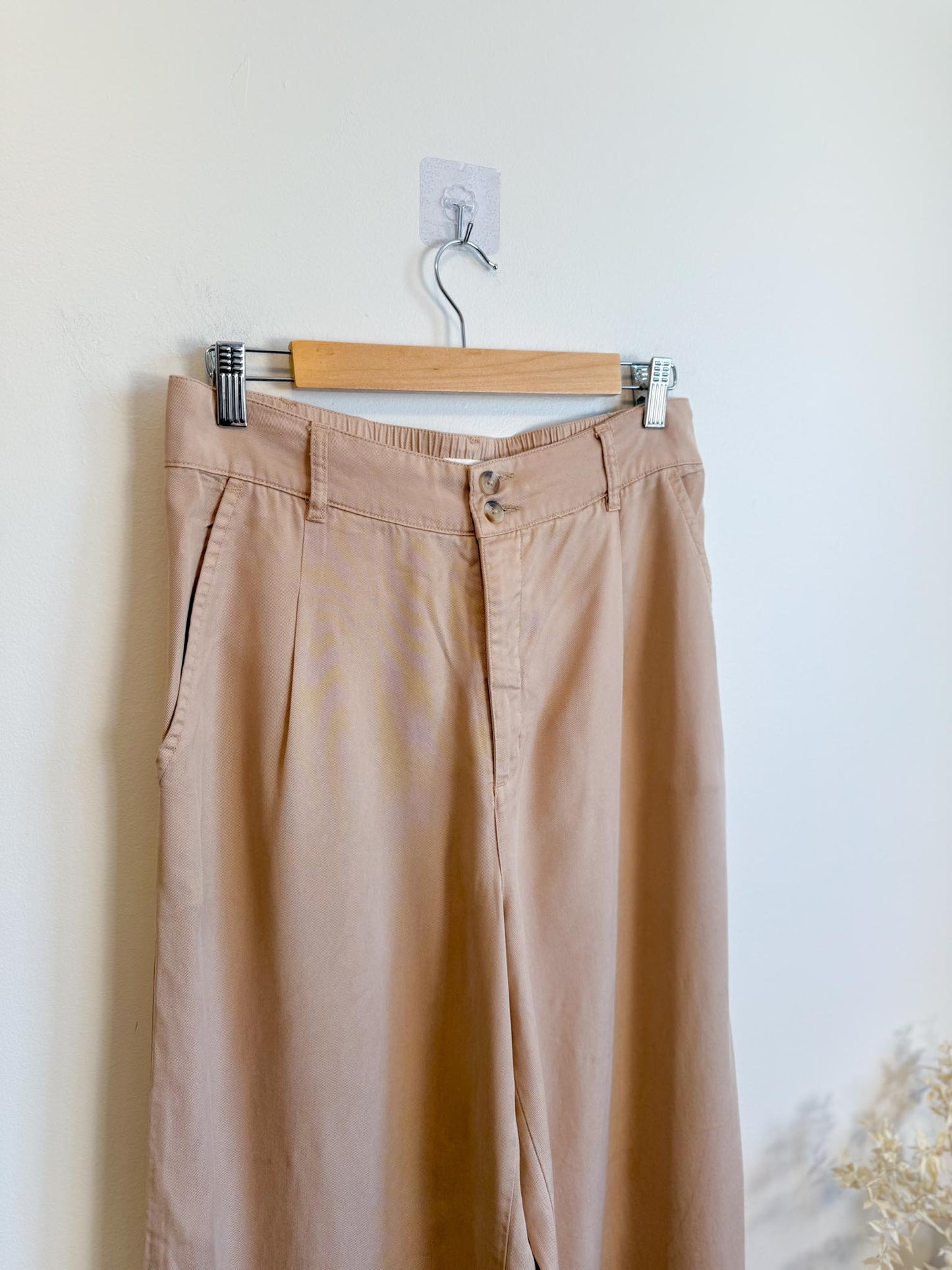Gentle Fawn "Sabine Wide Leg Pant in Tan" (Size M)