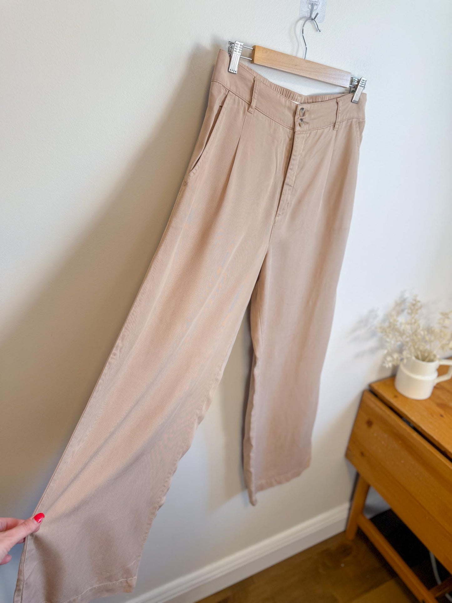 Gentle Fawn "Sabine Wide Leg Pant in Tan" (Size M)