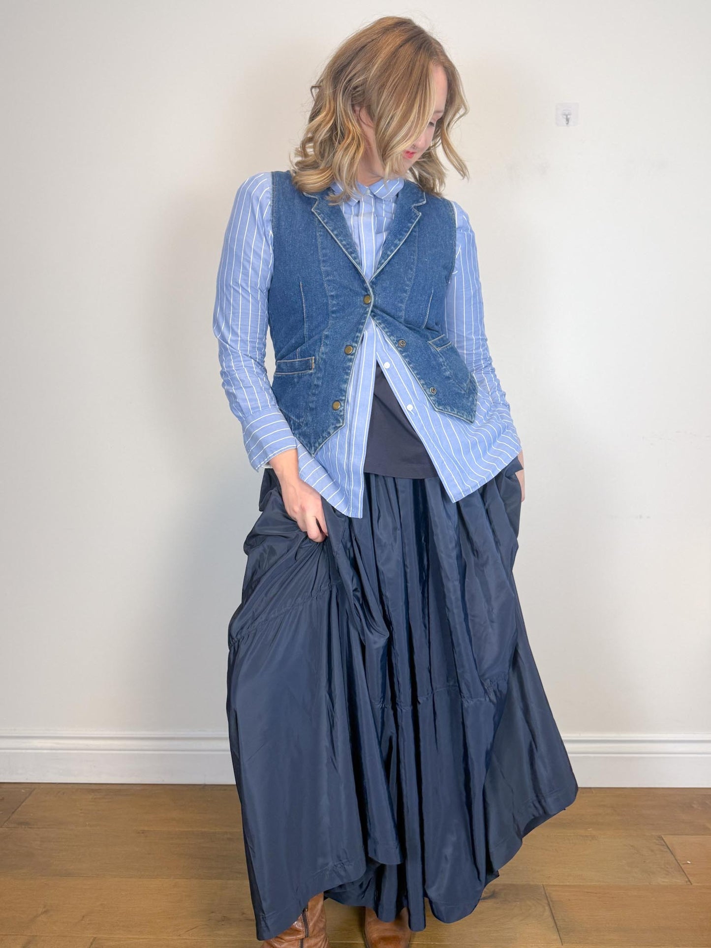 Full Maxi Skirt in Navy (Size L)
