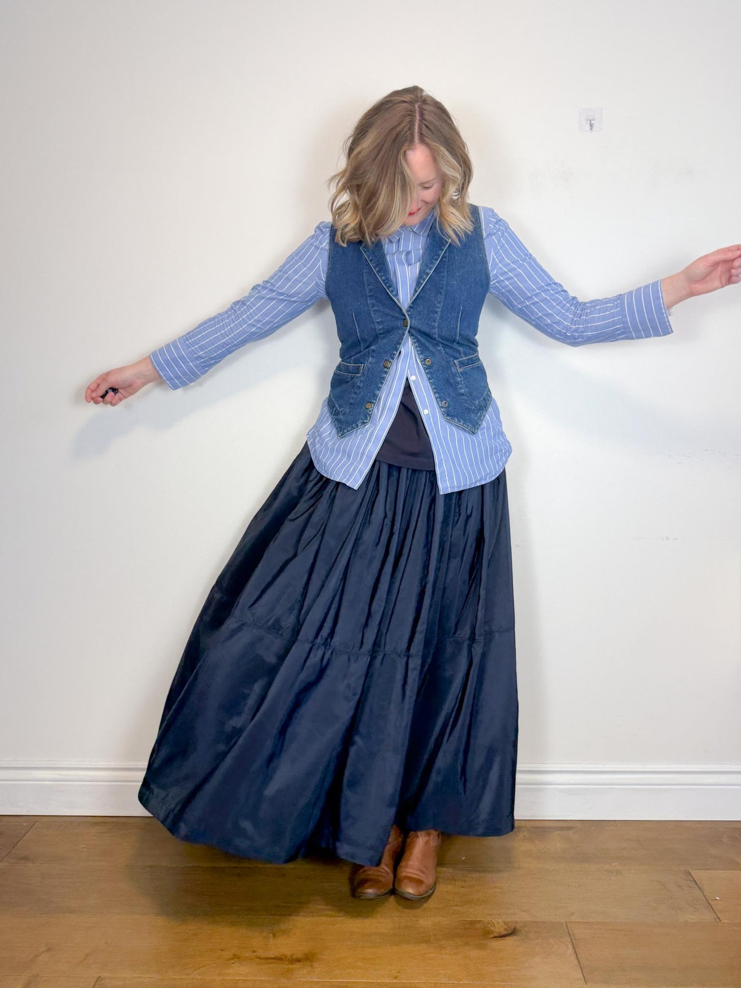 Full Maxi Skirt in Navy (Size L)