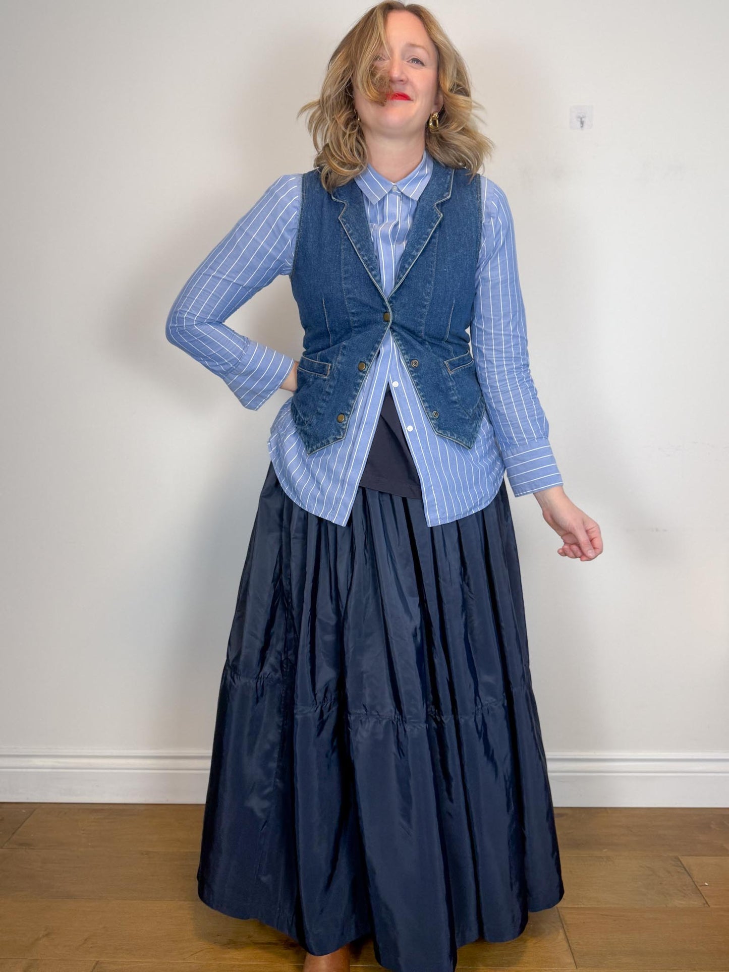 Full Maxi Skirt in Navy (Size L)
