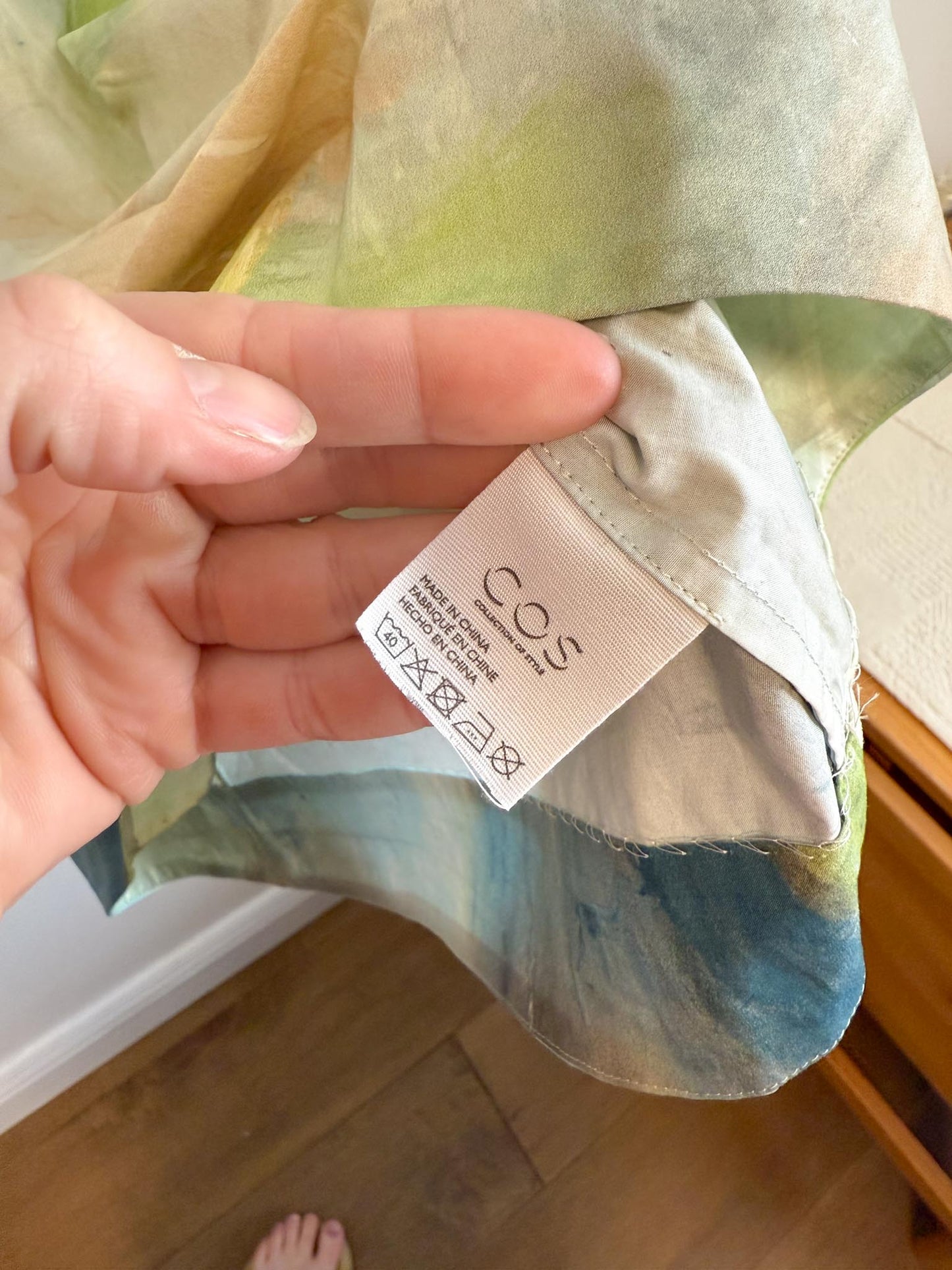 COS Mockneck Sleeveless Top in Blue/Green Watercolour Print (Size 6)