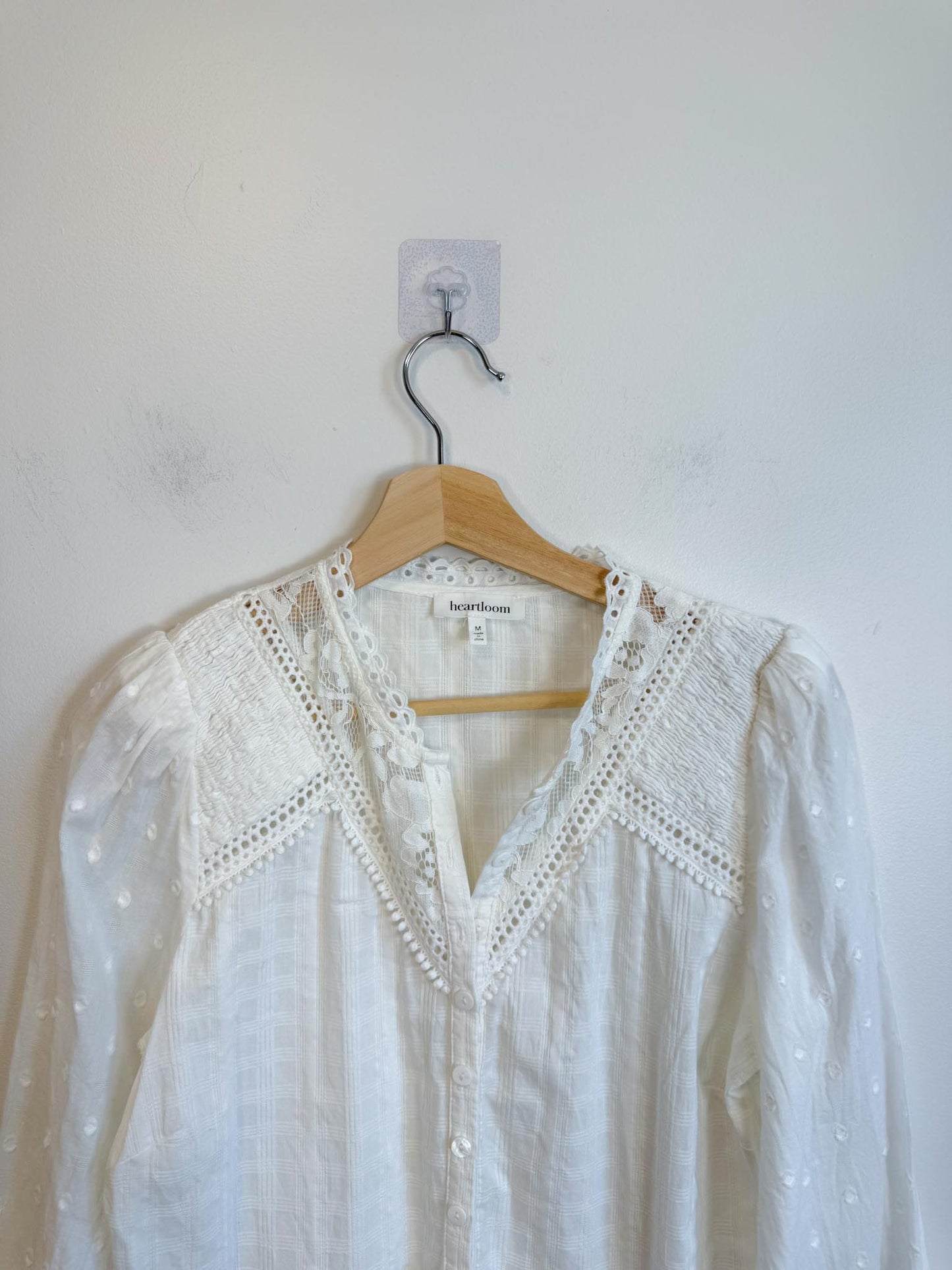 Heartloom White Eyelet Blouse (Size M)