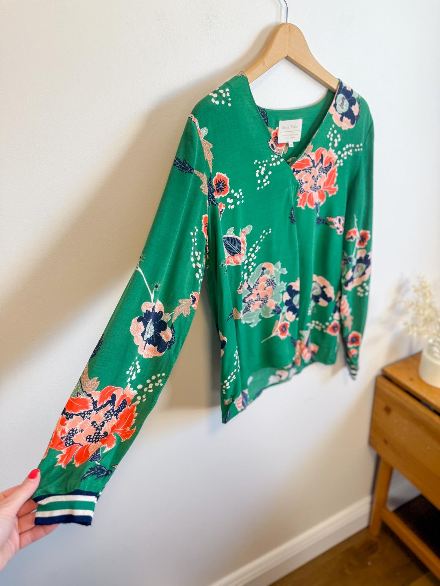 Part Two "Pax Blouse in Green Floral" (Size M/L)