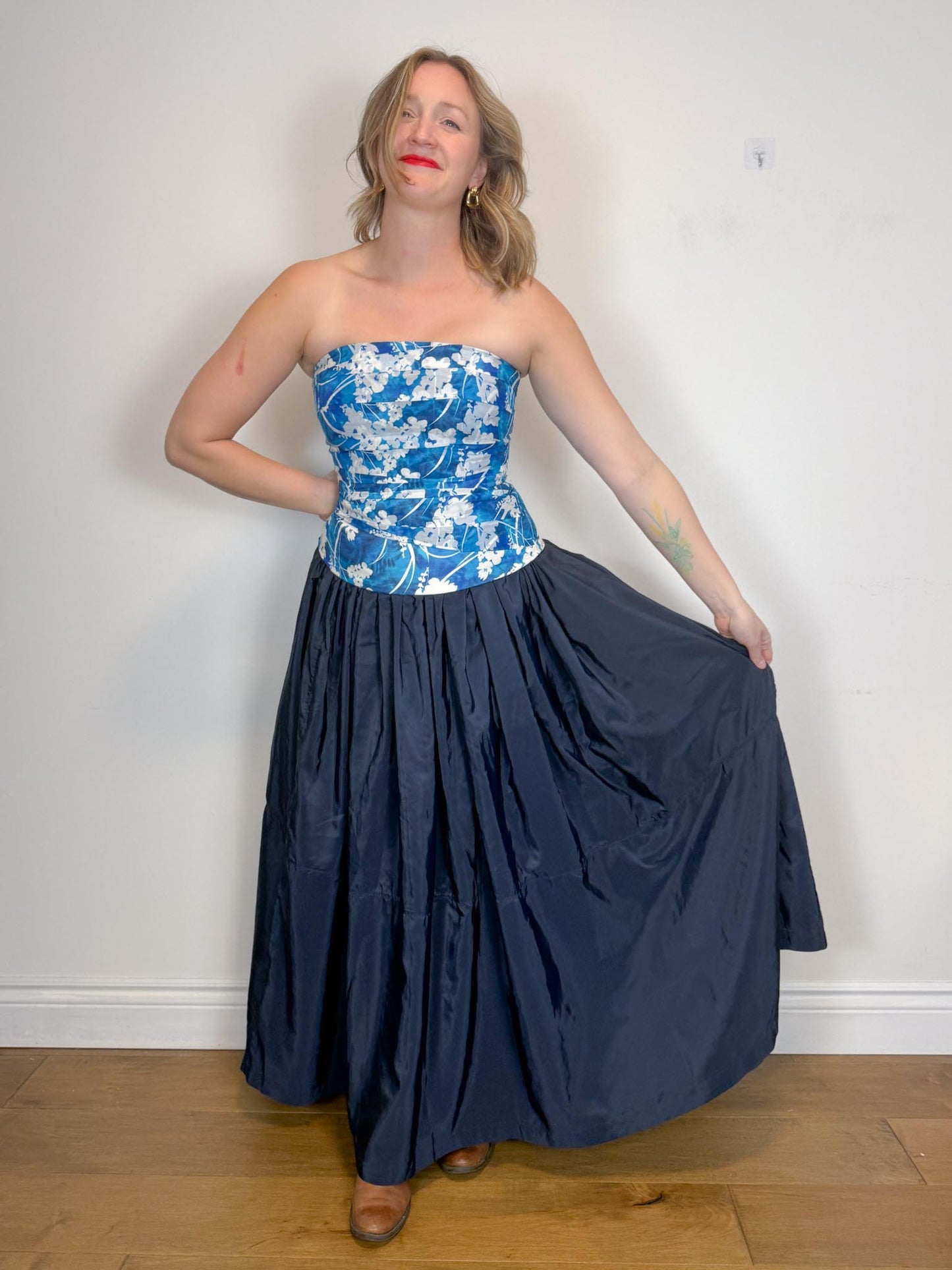 Full Maxi Skirt in Navy (Size L)