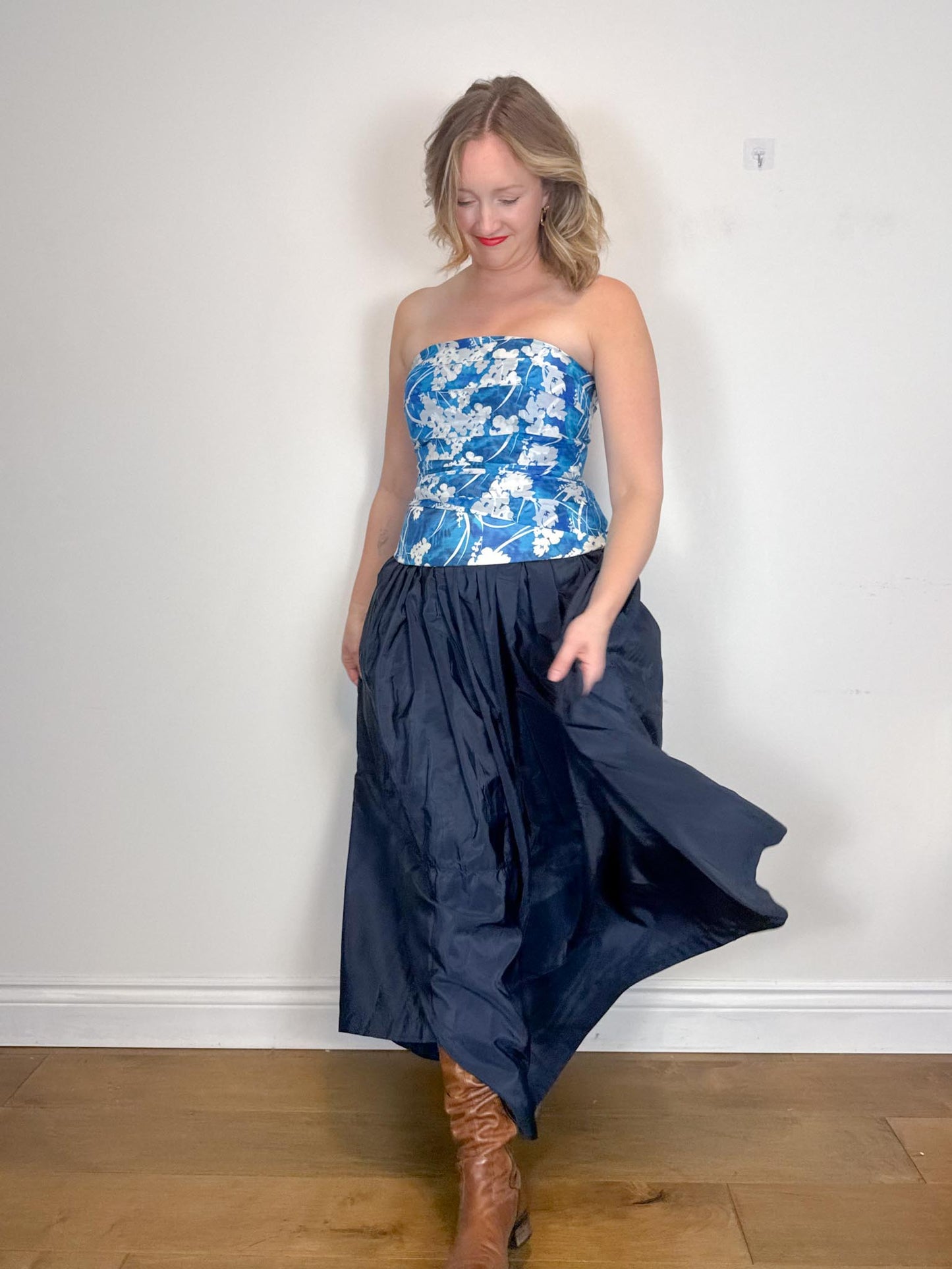 Full Maxi Skirt in Navy (Size L)