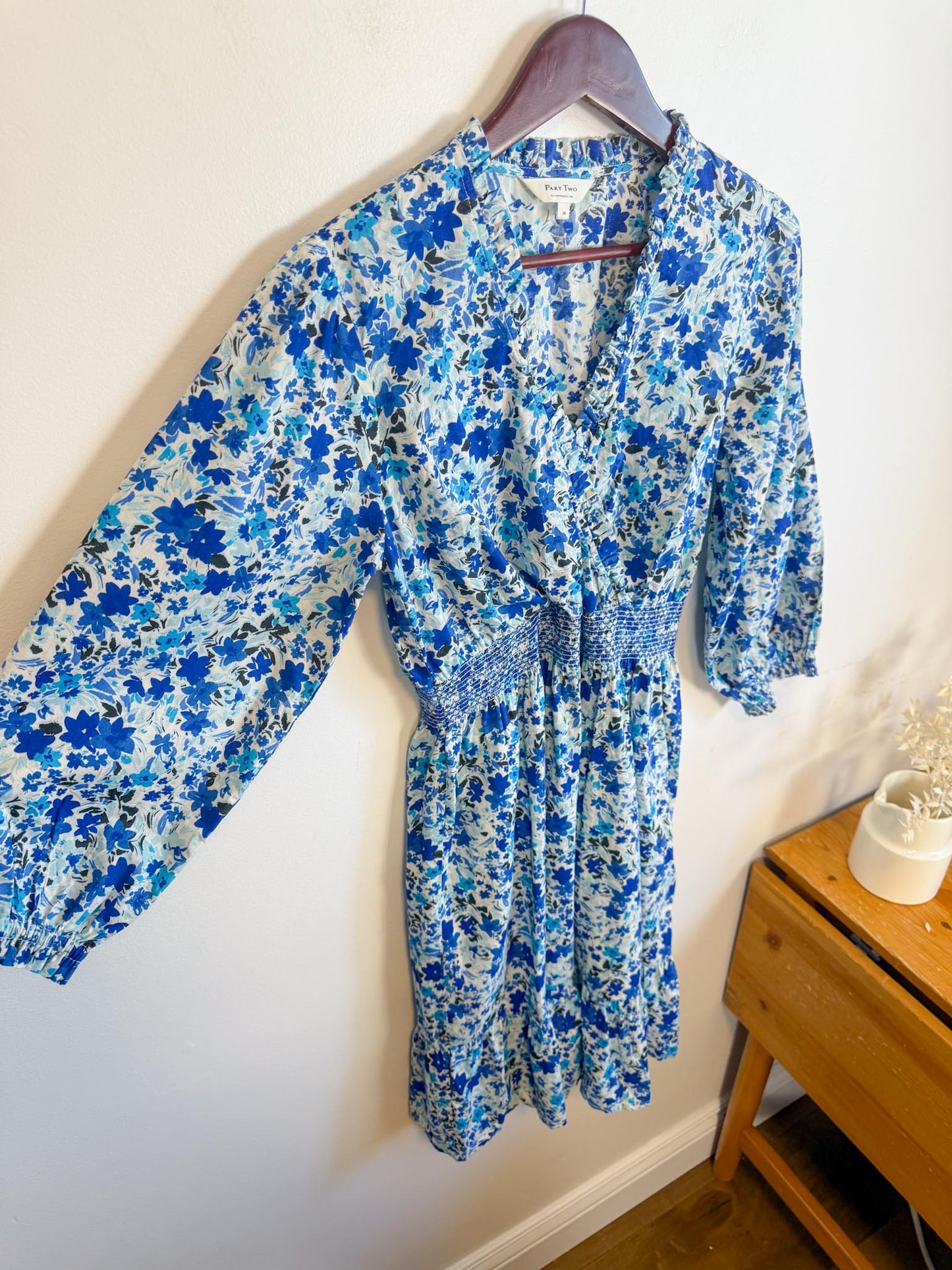 Part Two "SabrinnaPW Floral Dress in Blue/White" (Size M)
