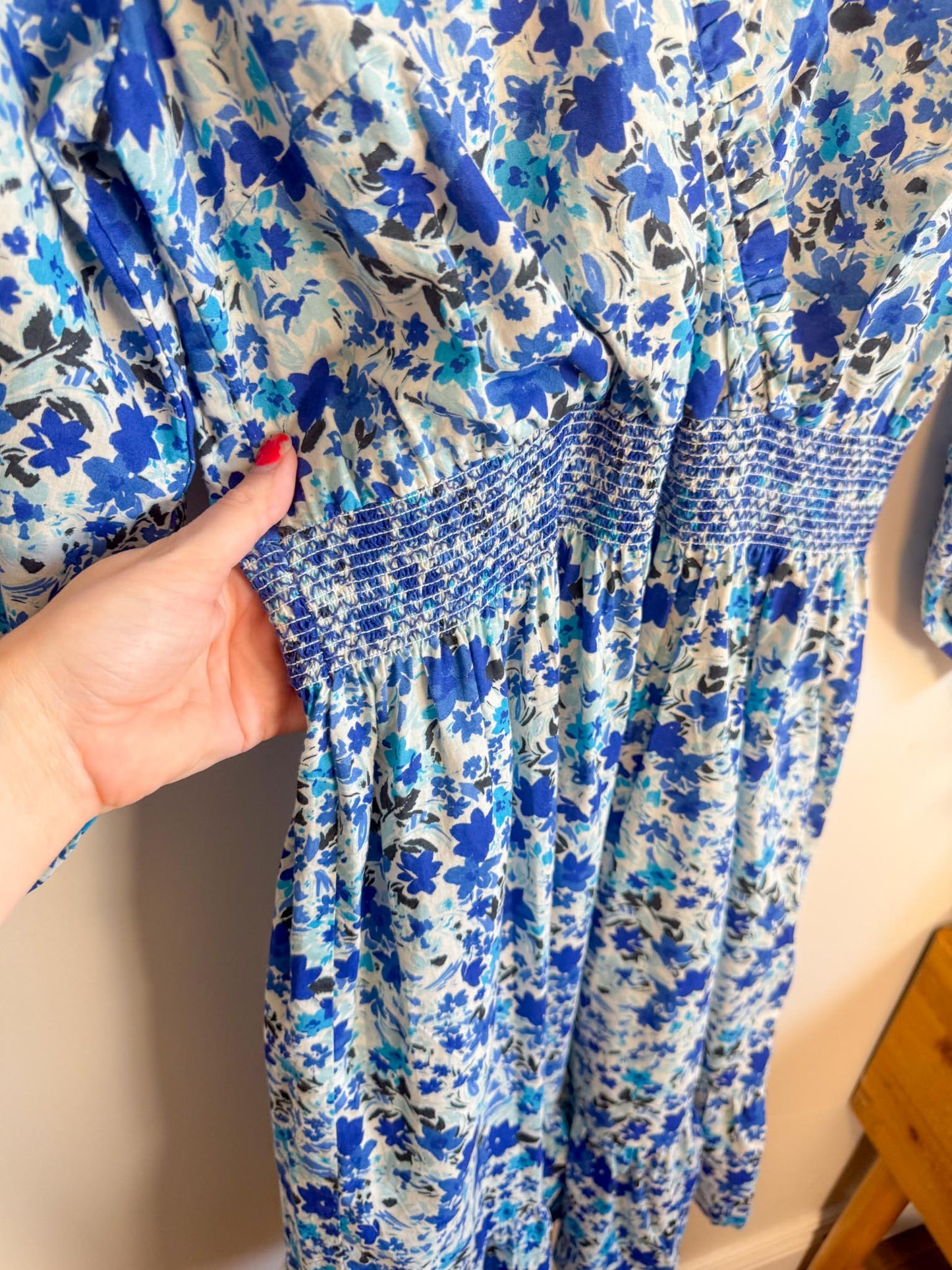 Part Two "SabrinnaPW Floral Dress in Blue/White" (Size M)
