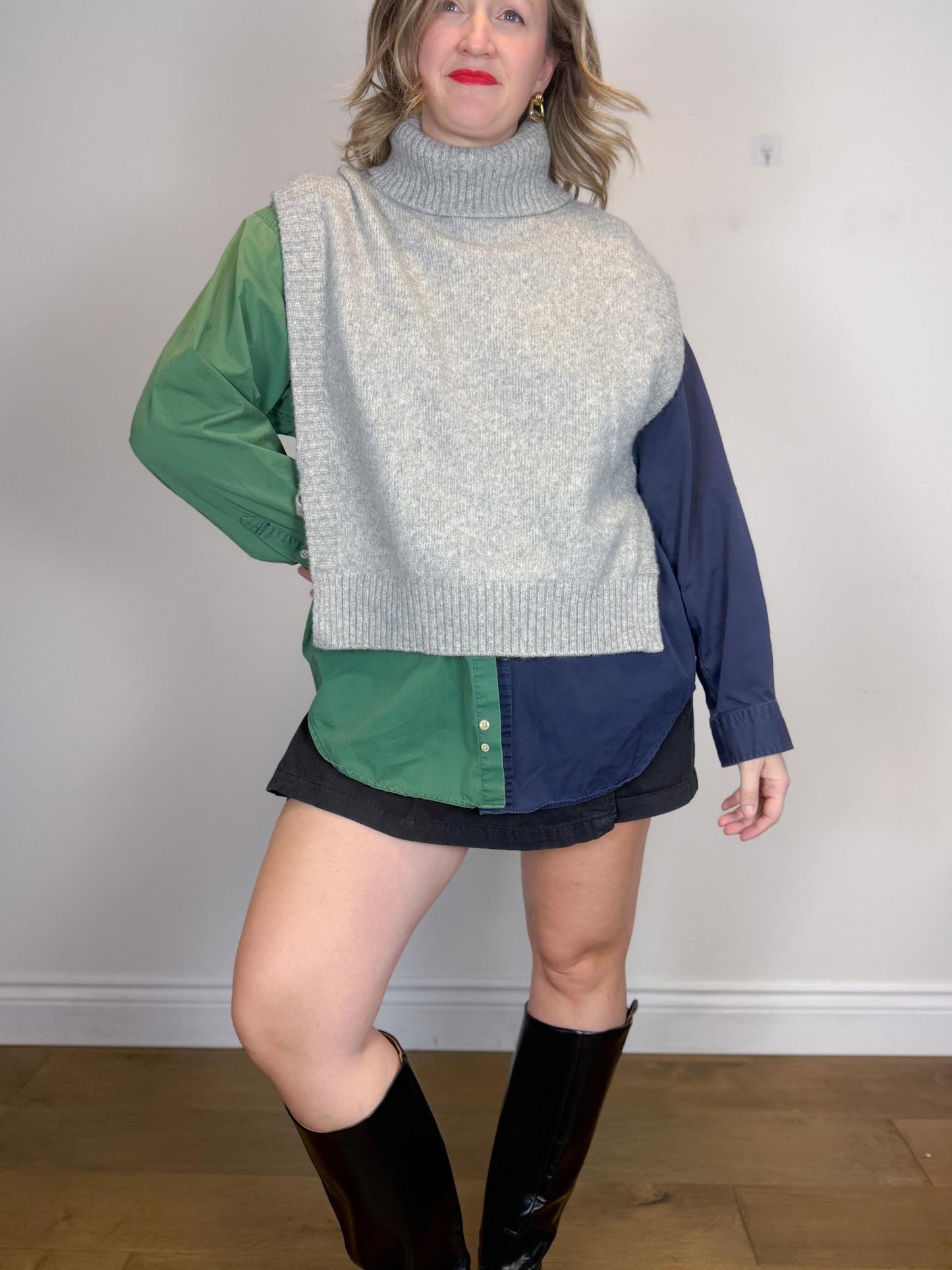 WITCHERY Turtleneck Sweater Vest in Grey (Size L)