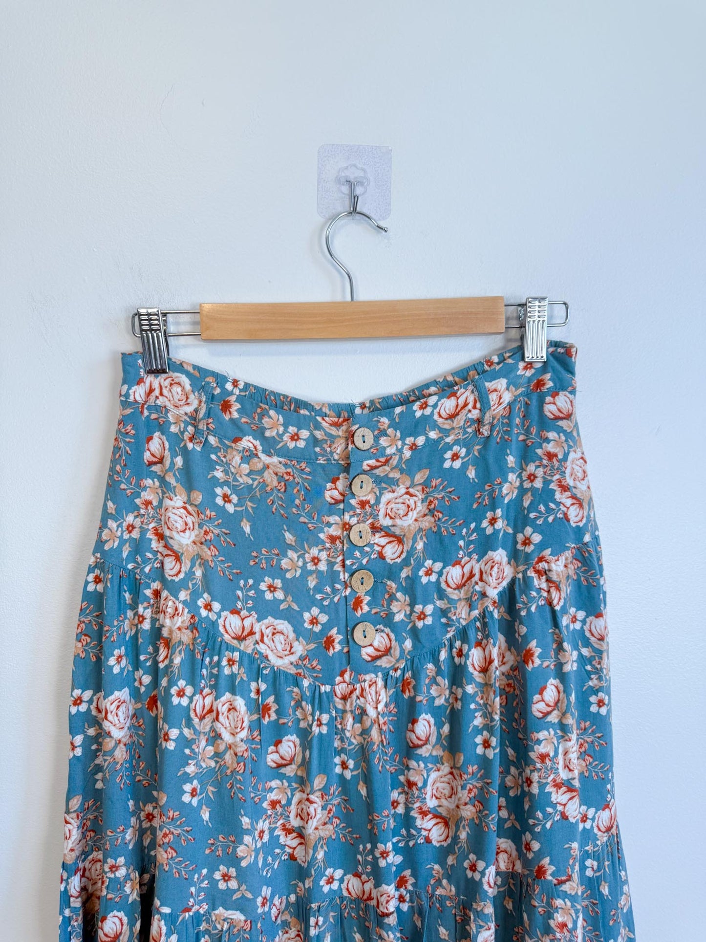 Listicle Floral Midi Skirt (Size M)