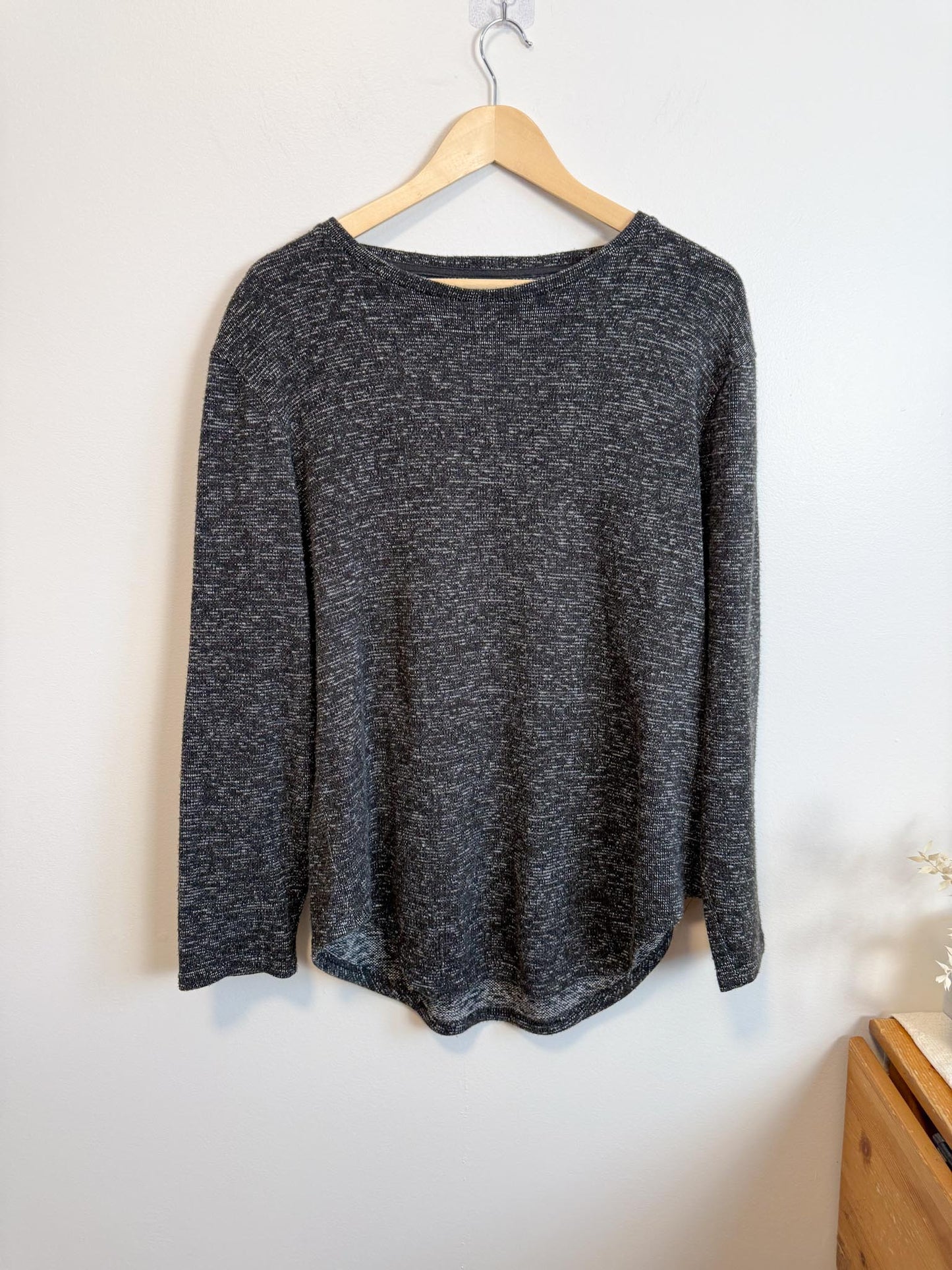 VITALY Crewneck in Dark Grey Heathered (Size M)