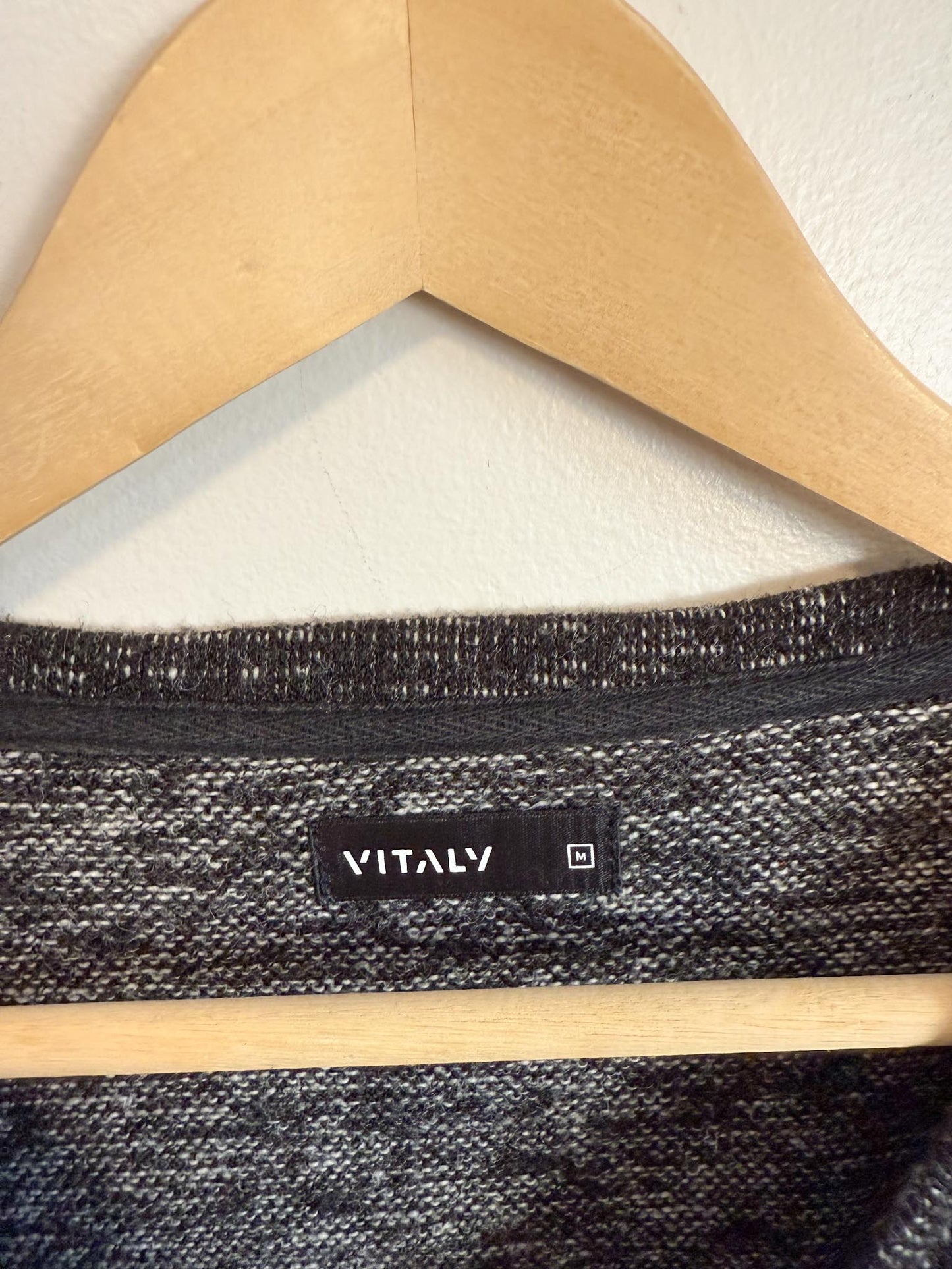 VITALY Crewneck in Dark Grey Heathered (Size M)