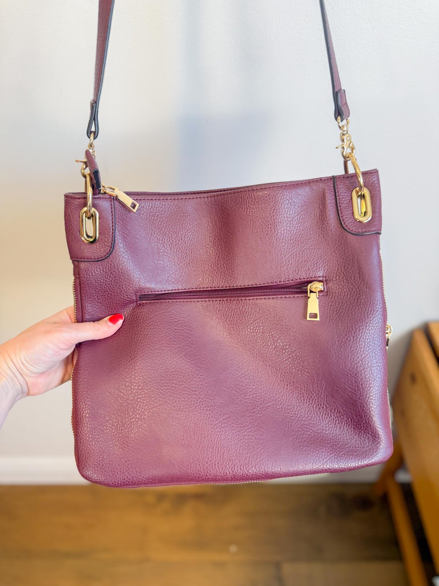 Poppy & Peonies "the Everday Crossbody Purse in Berry"