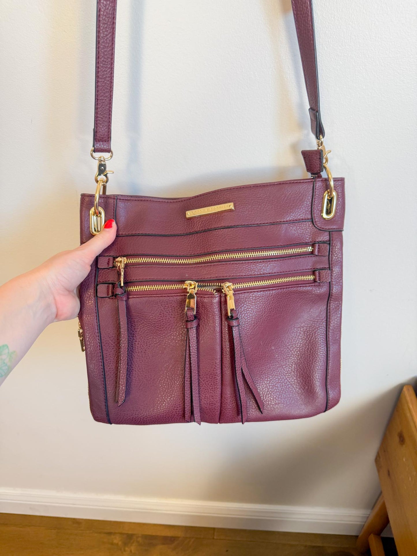Poppy & Peonies "the Everday Crossbody Purse in Berry"