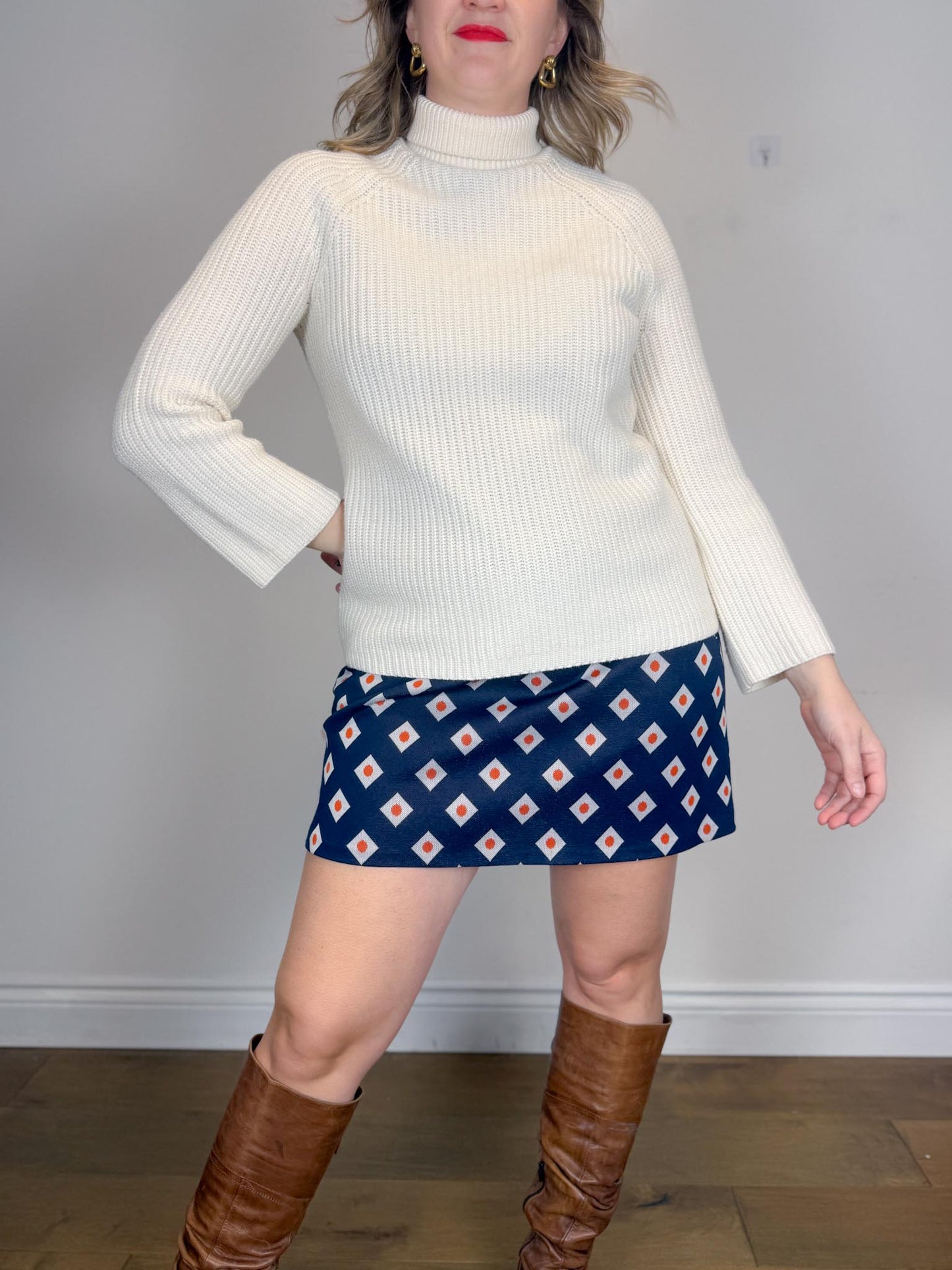 Wilfred Merino Wool Knit Sweater in Neutral (Size XS-M)