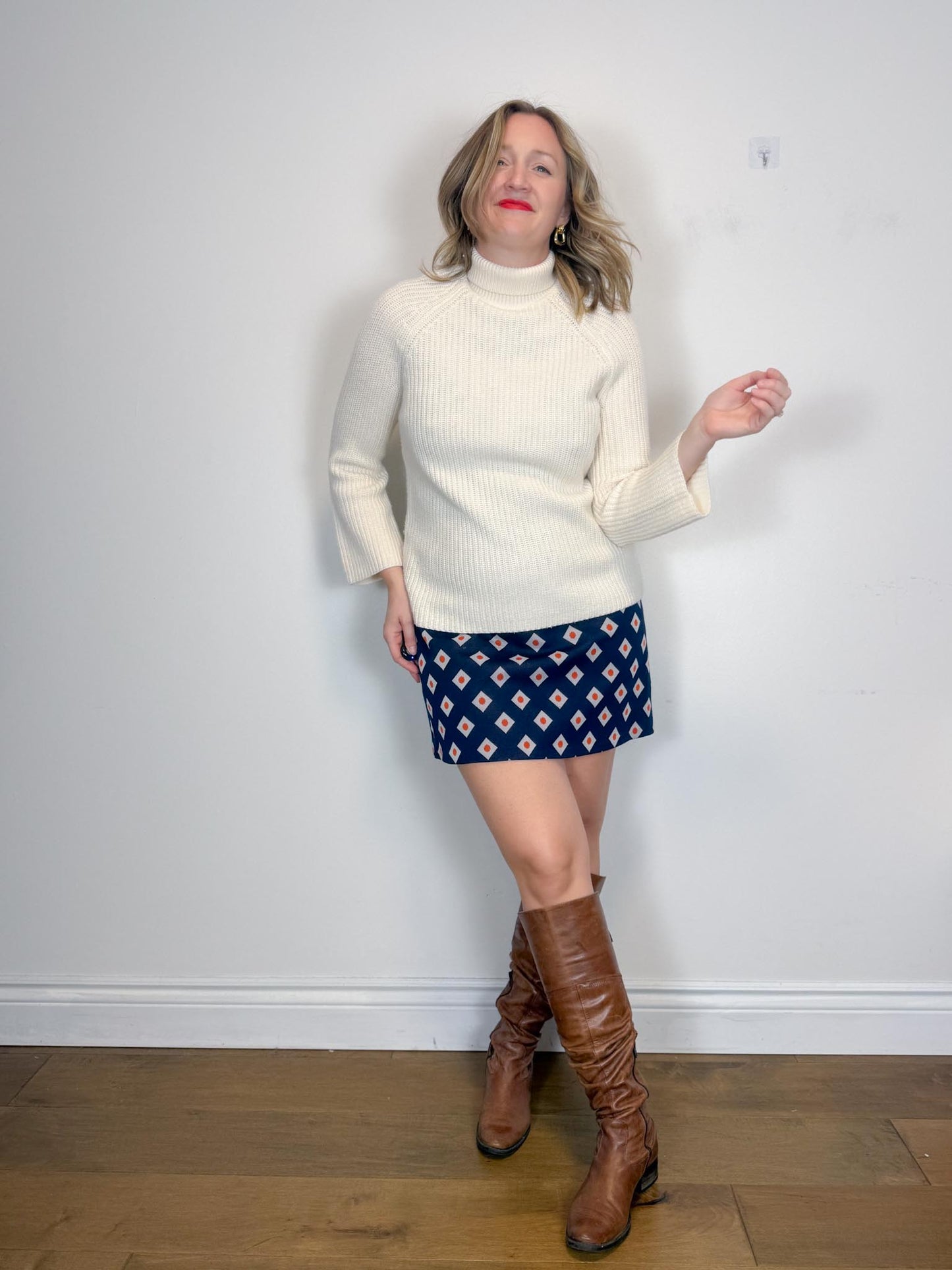 Wilfred Merino Wool Knit Sweater in Neutral (Size XS-M)