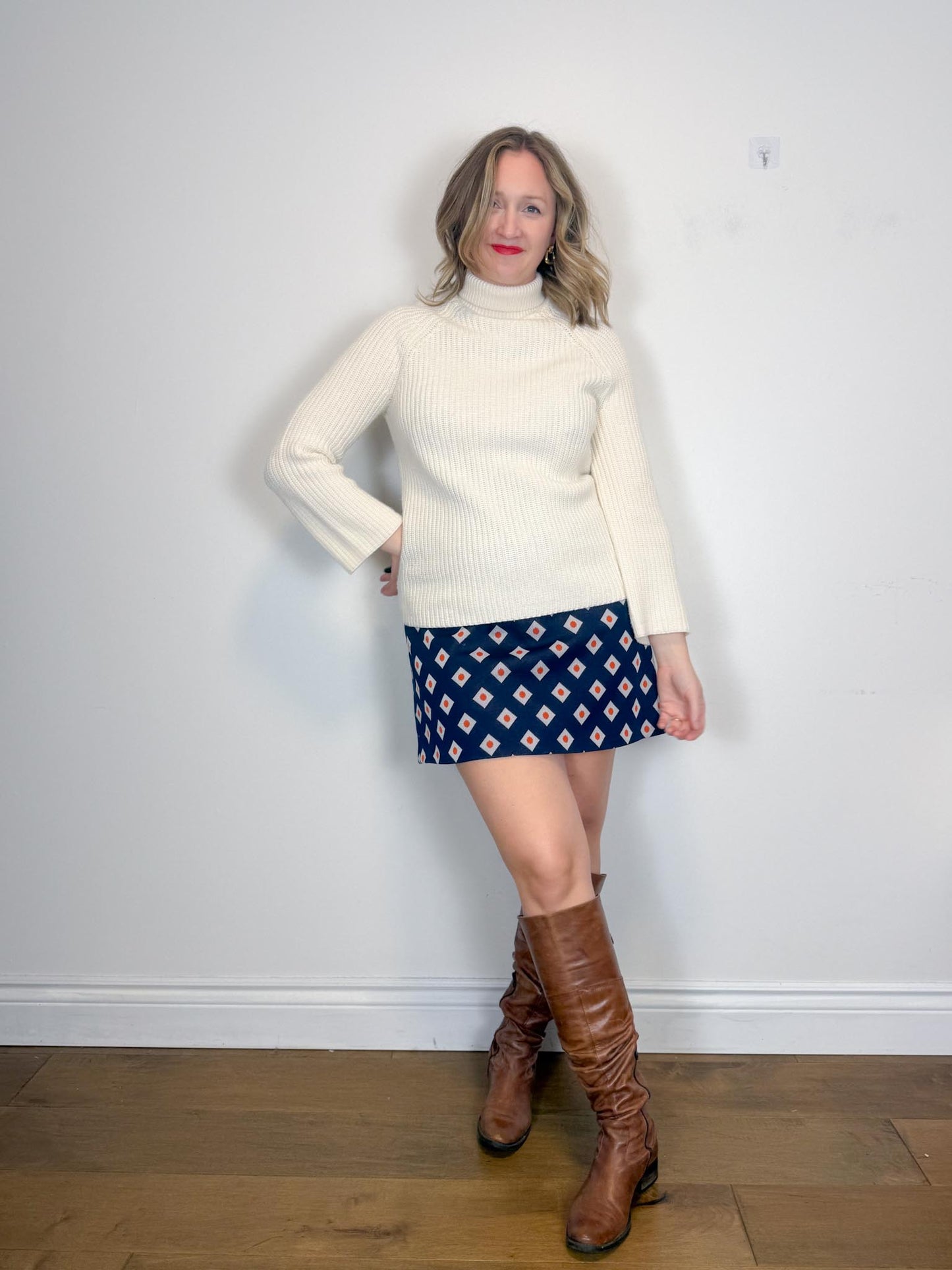 Wilfred Merino Wool Knit Sweater in Neutral (Size XS-M)