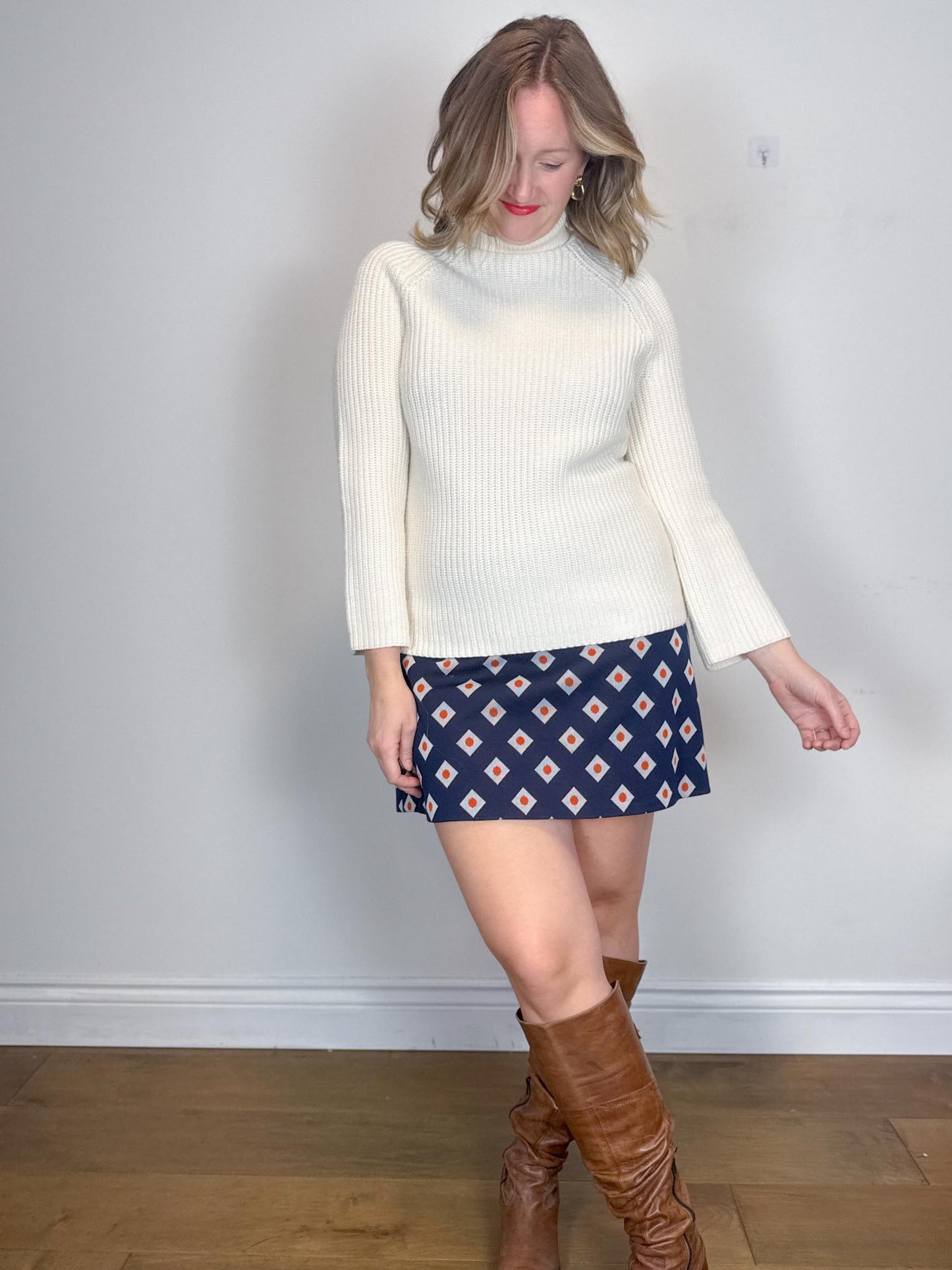 Wilfred Merino Wool Knit Sweater in Neutral (Size XS-M)