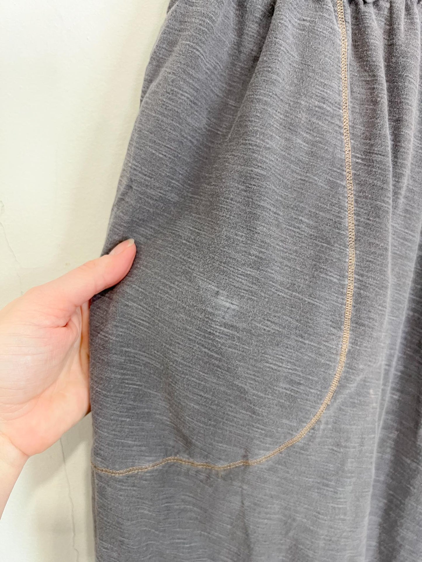 Free People Sweatpant in Grey (Size XS)
