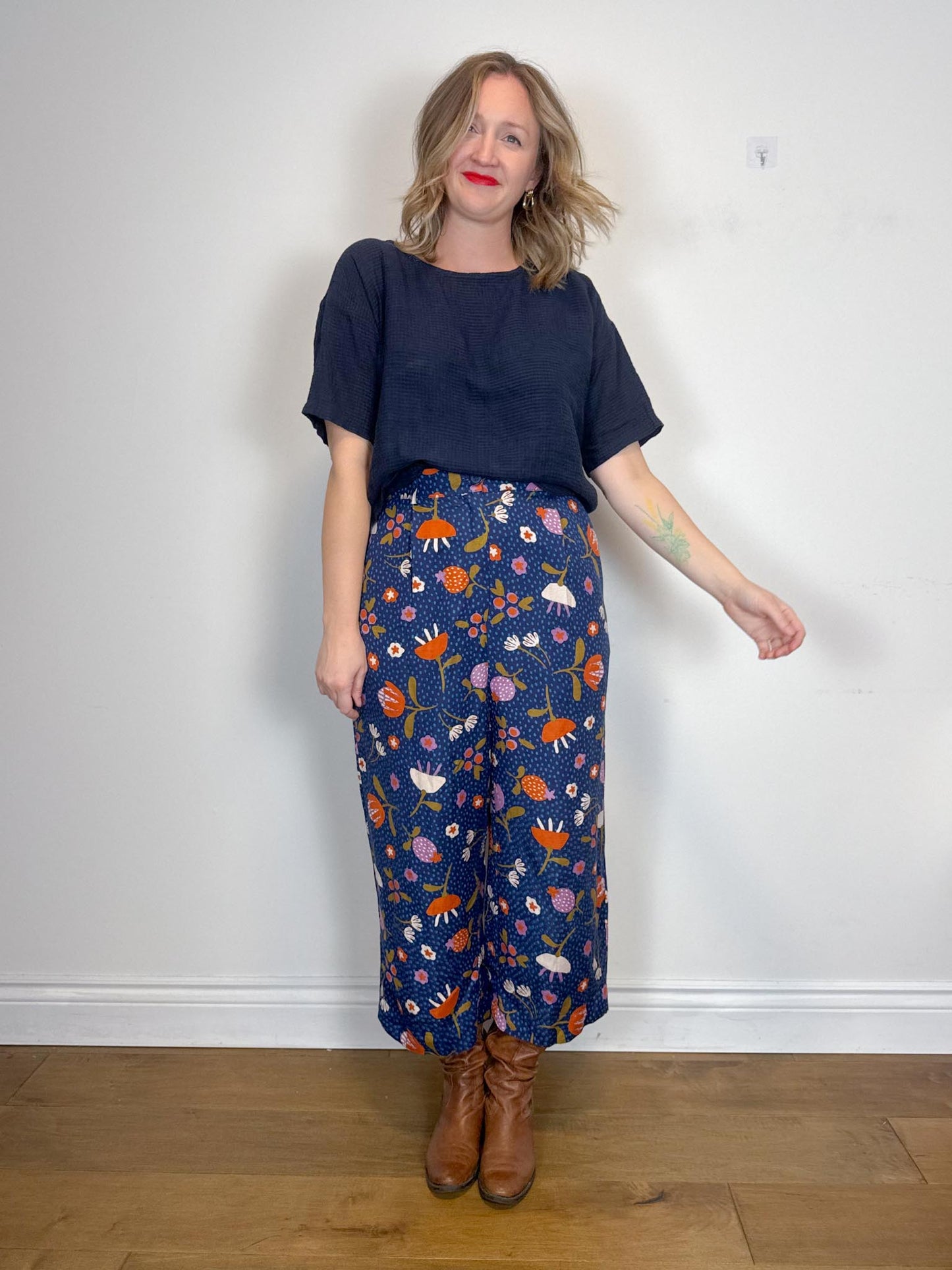 Princess Highway x ModCloth Linen Wide Leg Pants in Floral Print (Size 16)