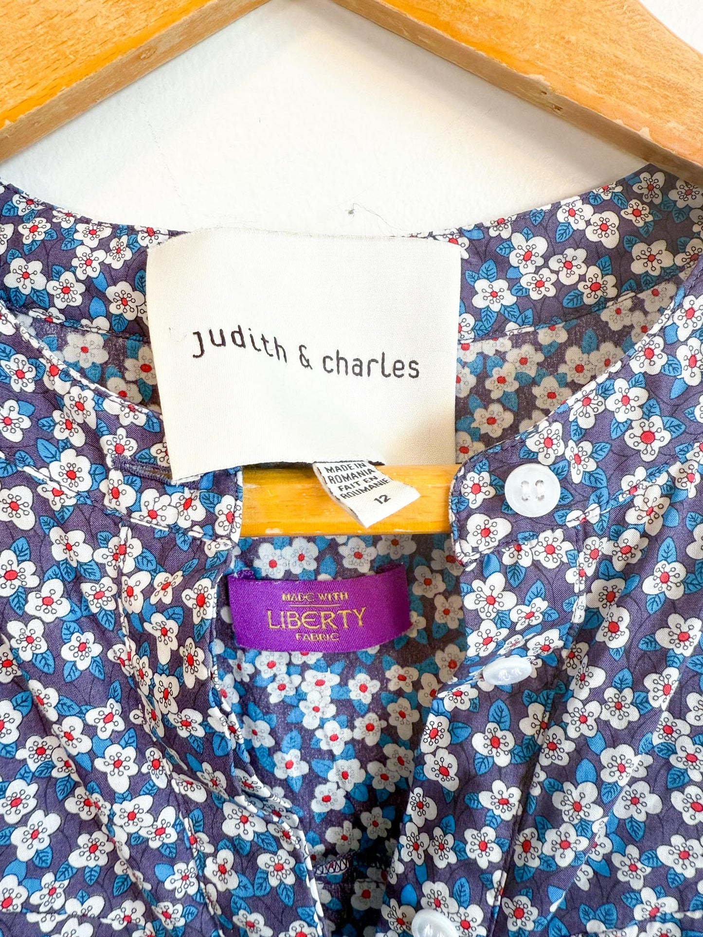 Judith & Charles Floral Sleeveless Ruffle Blouse (Size 12)