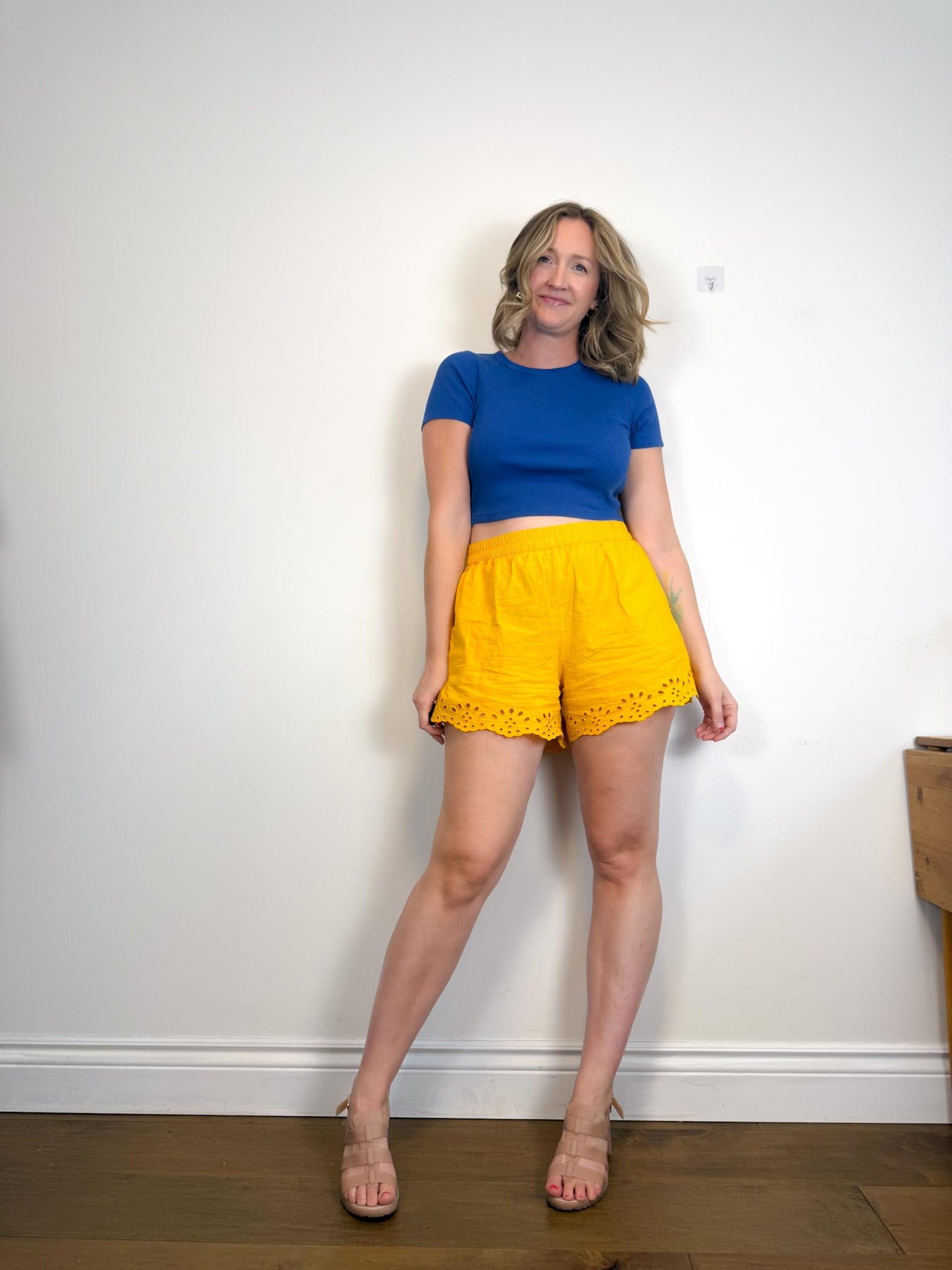 Everlane "The ’90s Rib Tee in Blue" (Size M)