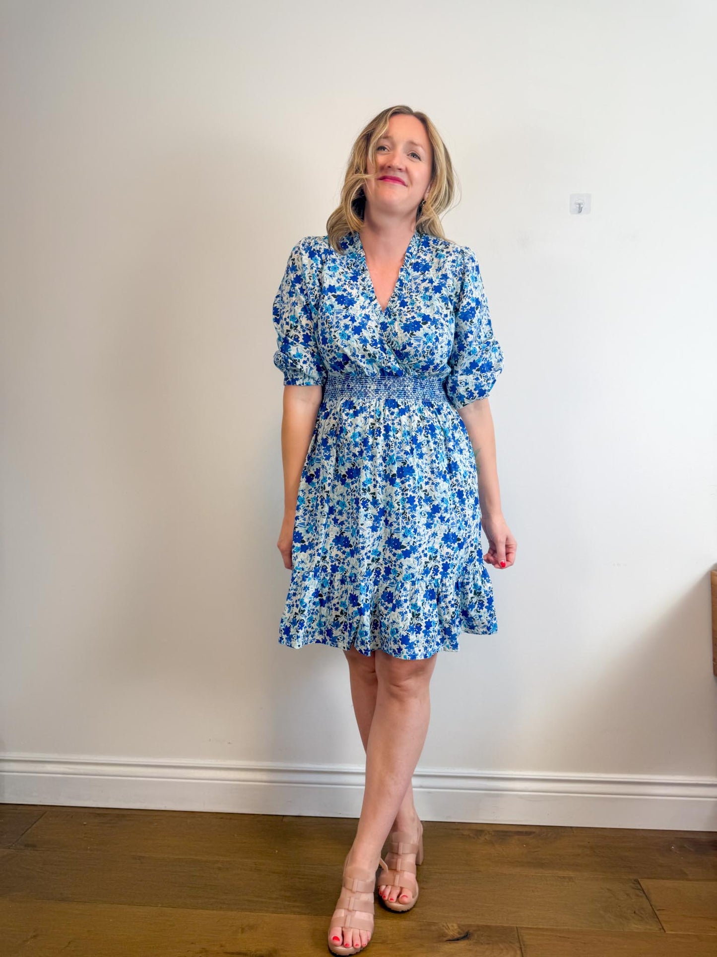 Part Two "SabrinnaPW Floral Dress in Blue/White" (Size M)