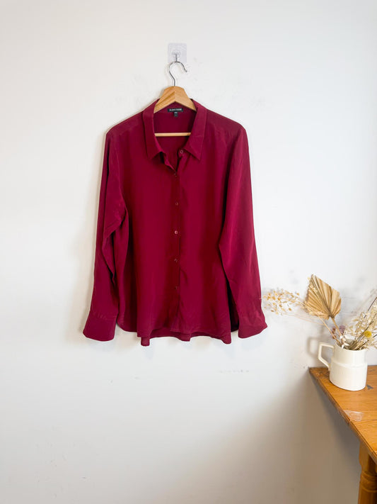 Eileen Fisher Silk Blouse in Maroon (Size L)
