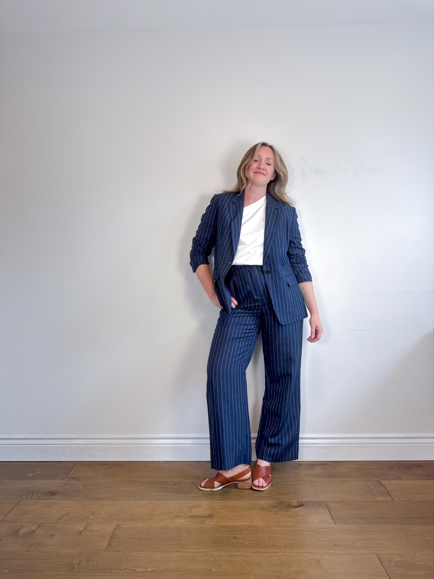 Club Monaco Pinstriped Linen Trousers in Navy/White (Size 10)