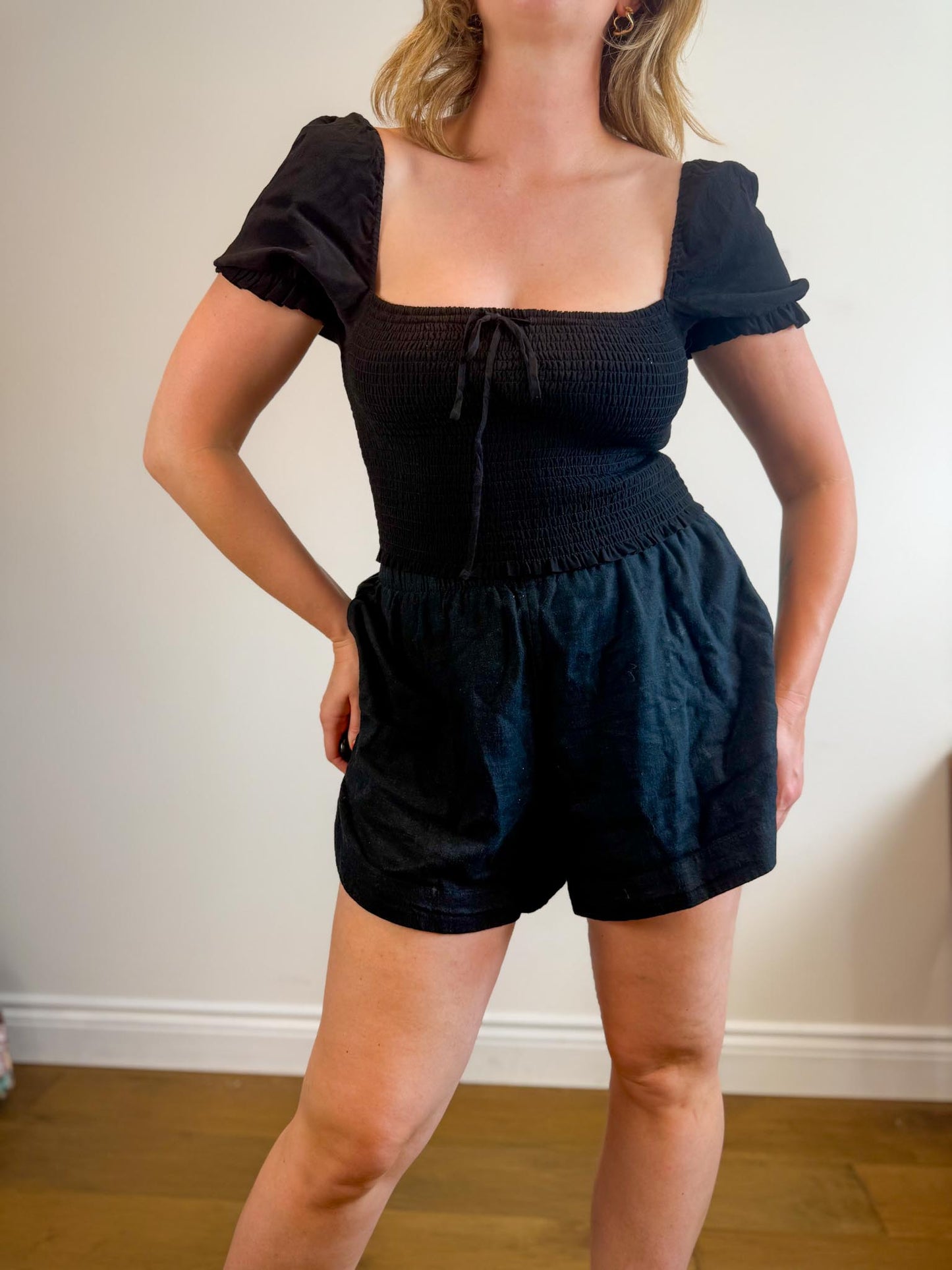 Wilfred Presley Ruched Crop Top in Black (Size M)