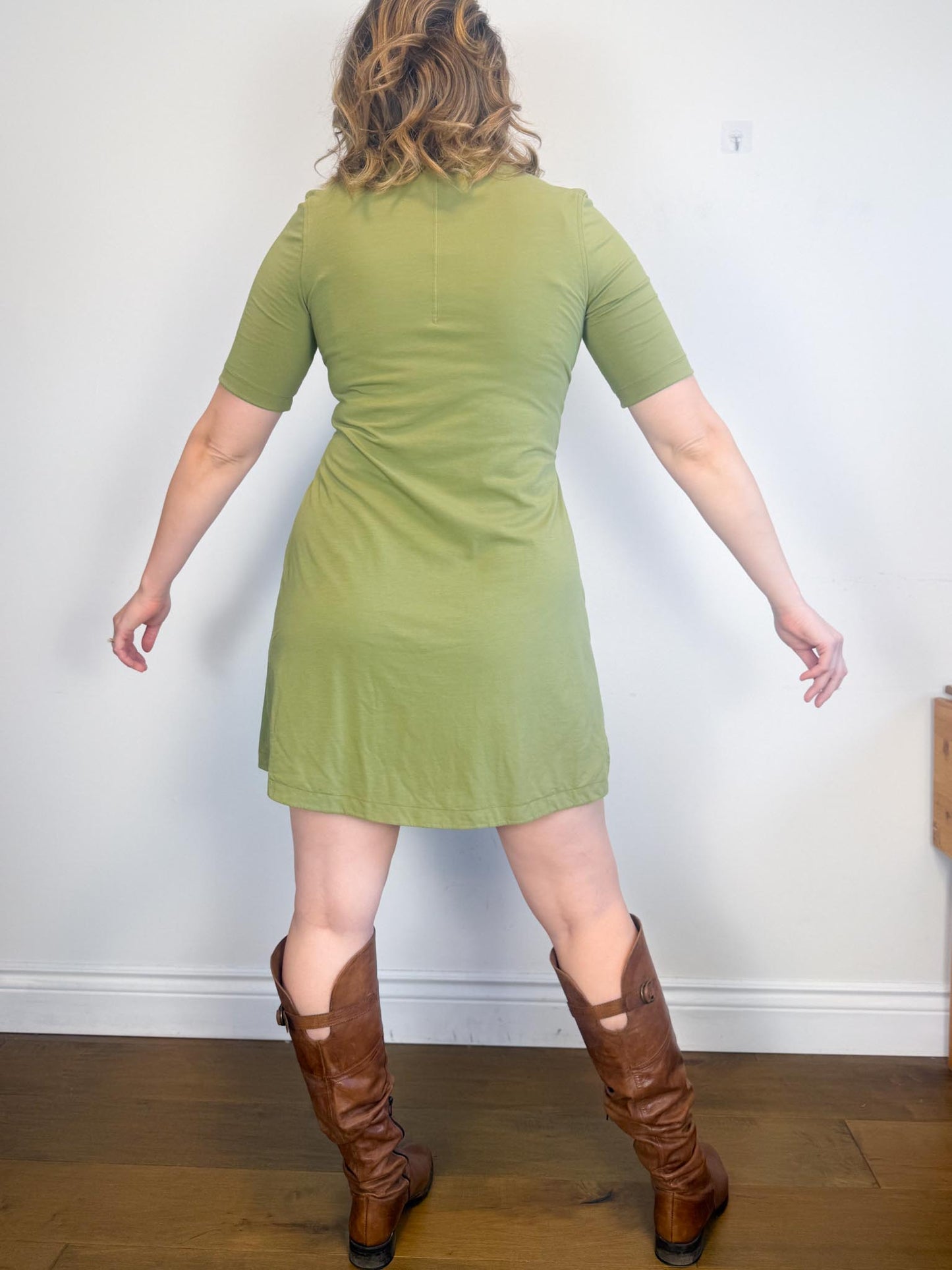 Lululemon Wrap Style T-Shirt Dress in Green (Size L)