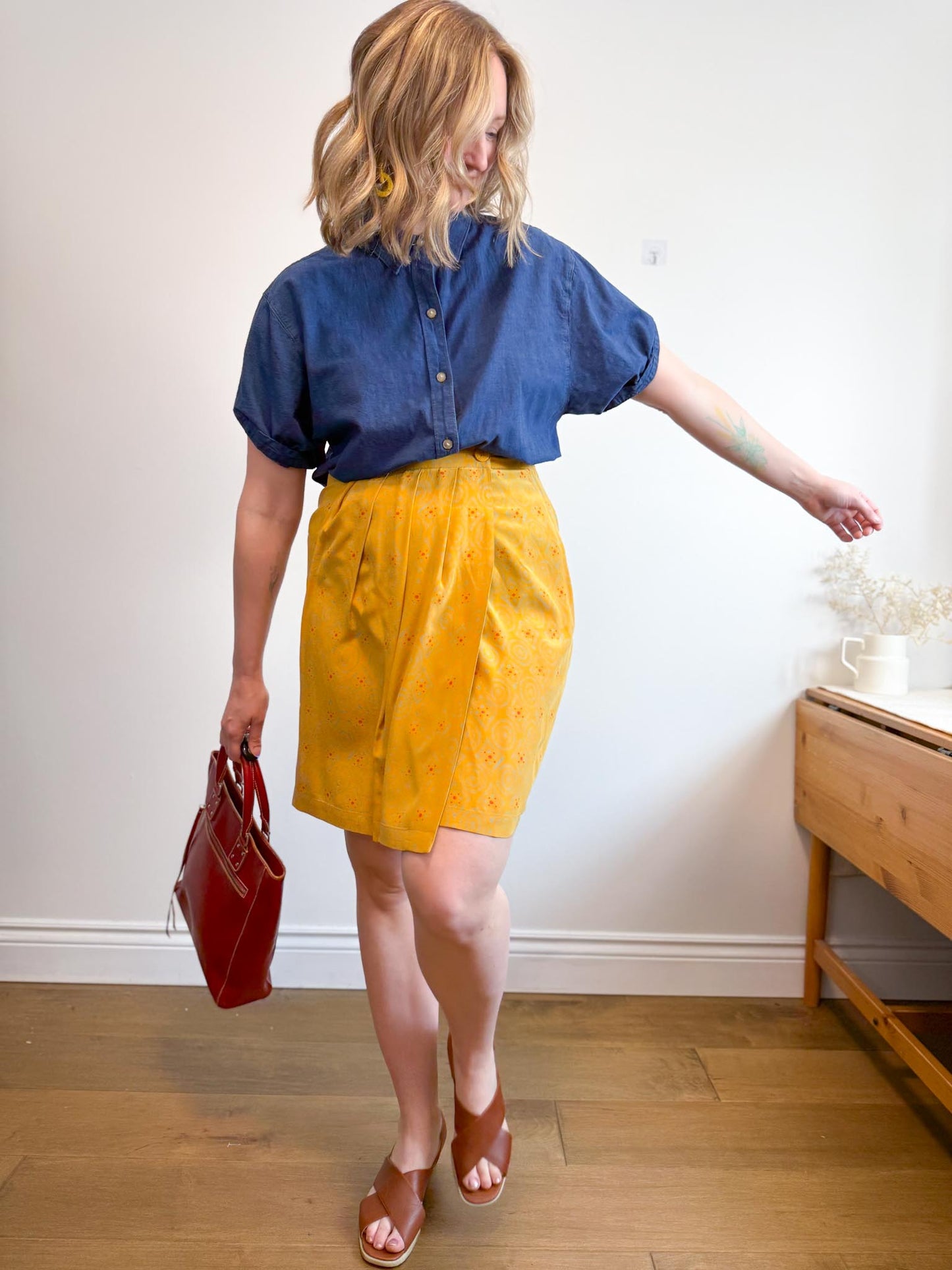 Denim Forum "The Jane Shirt" in Blue with Contrast Stitching (Size M)