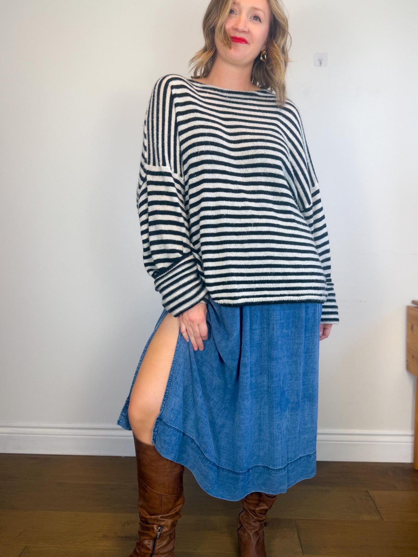 Wilfred "Gabrielle Linen Midi Skirt in Blue" (Size L)