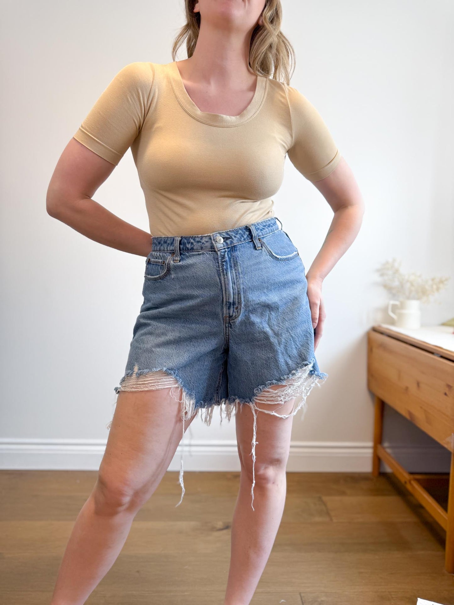Wolford T-Shirt in Gold (Size S)