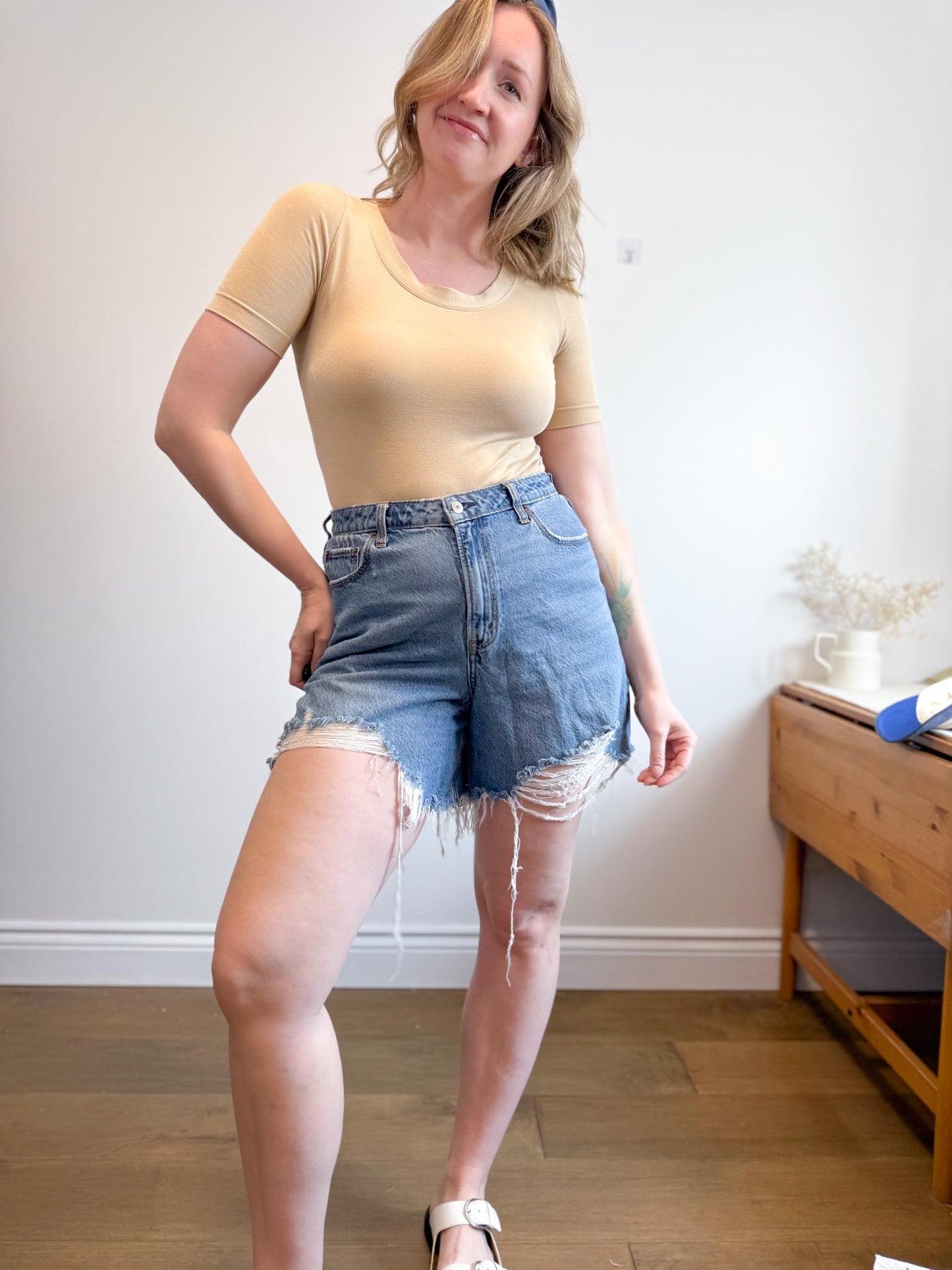 Wolford T-Shirt in Gold (Size S)
