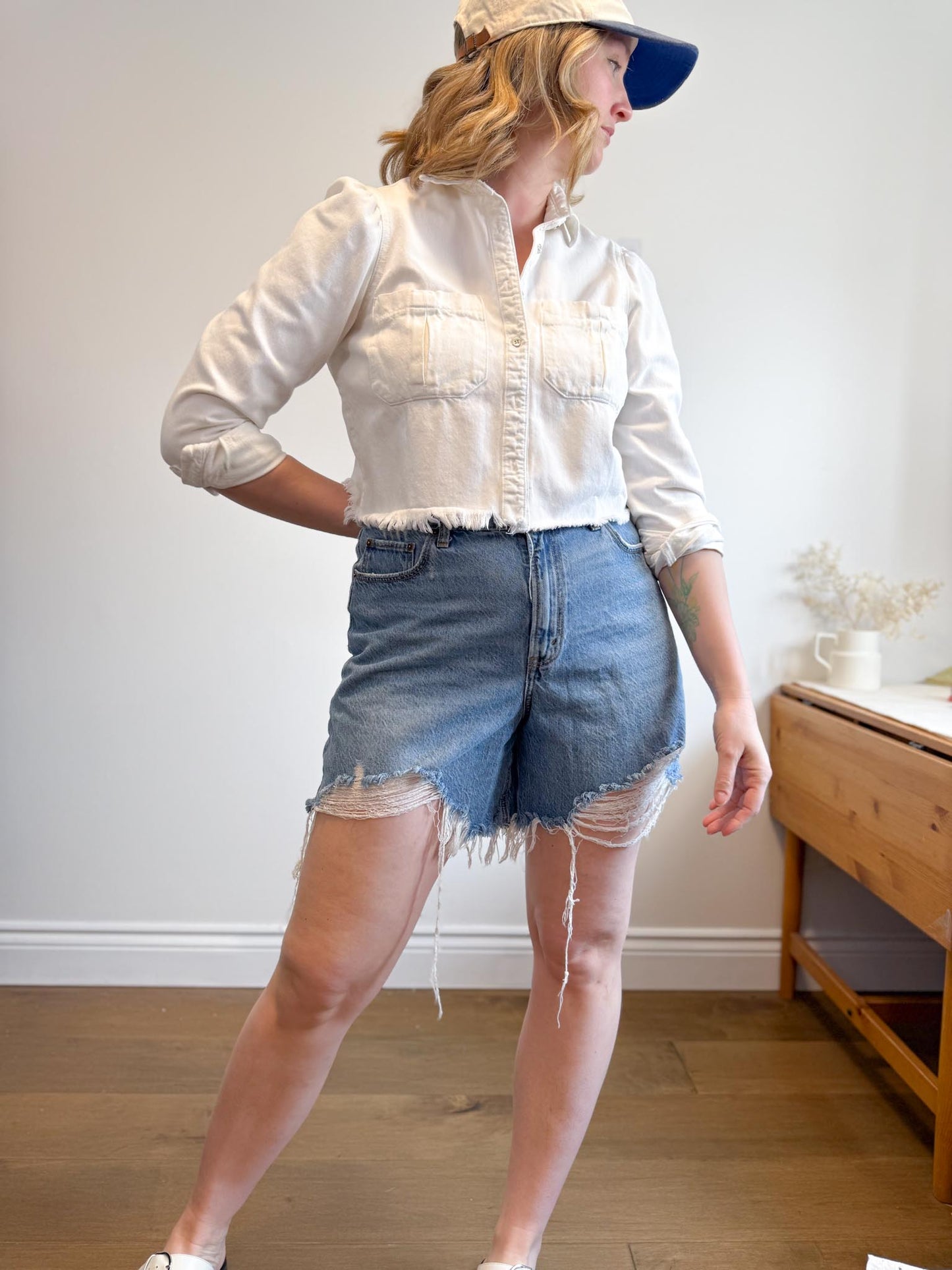 DL1961 "Simone Cropped Shirt in White" (Size S)