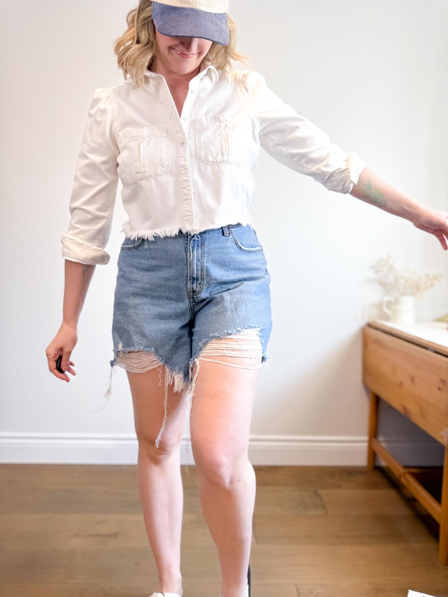 DL1961 "Simone Cropped Shirt in White" (Size S)