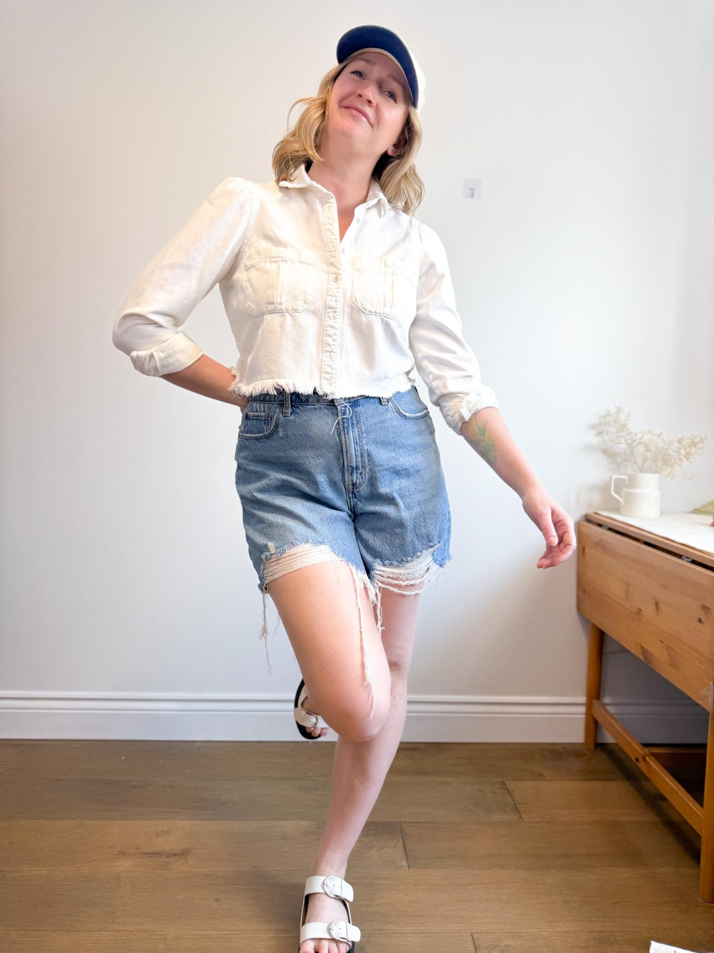 DL1961 "Simone Cropped Shirt in White" (Size S)