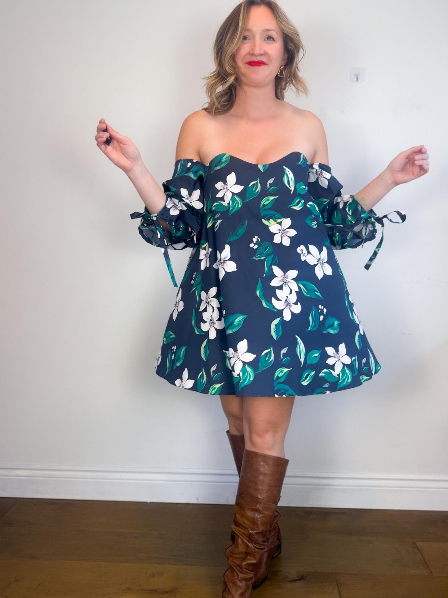 Caroline Constas Designer "Gabrielle Floral Strapless Mini Dress in Navy (Size L)