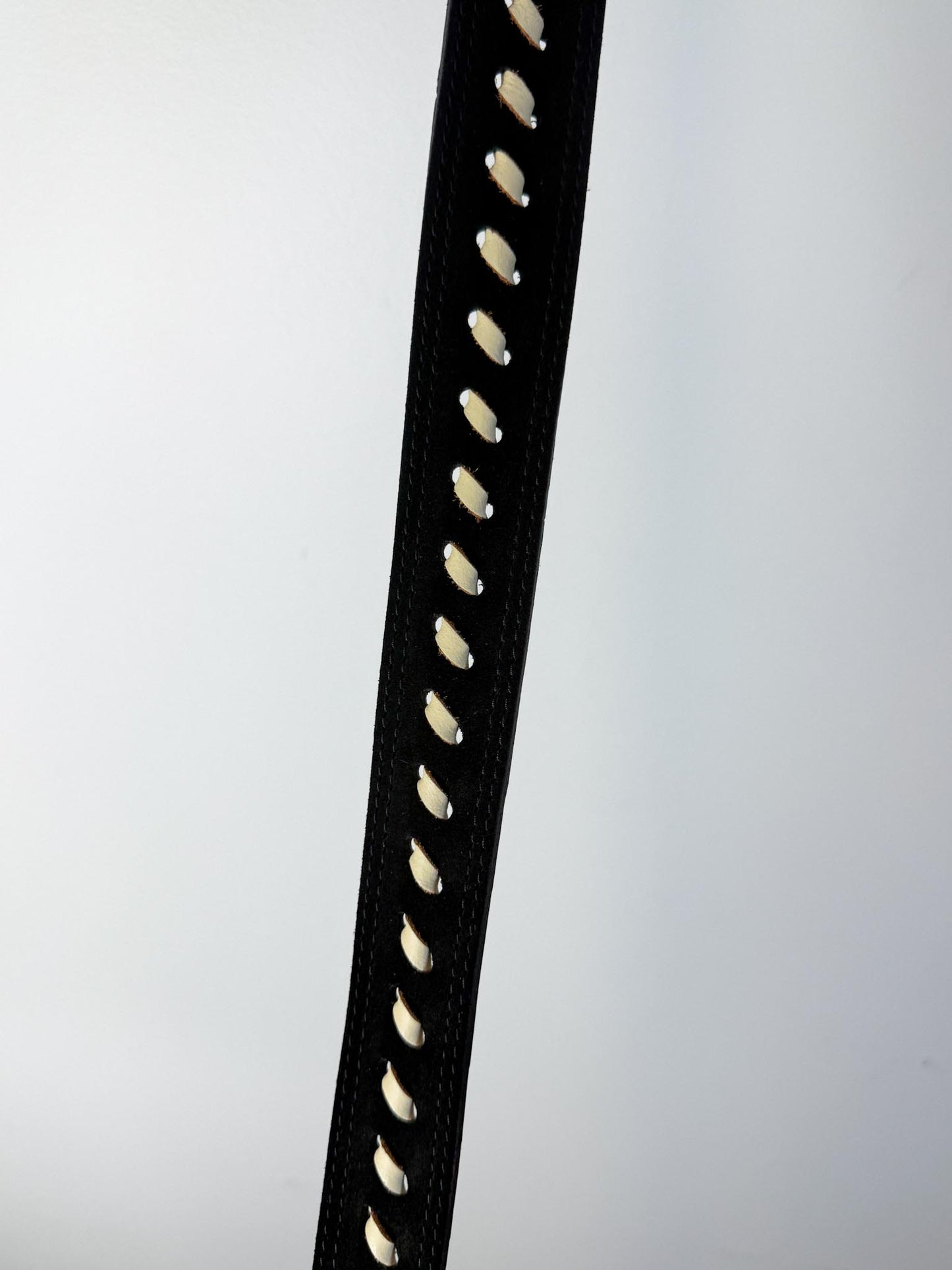 GARCIA Black & Cream Leather Belt NWT (Size M)