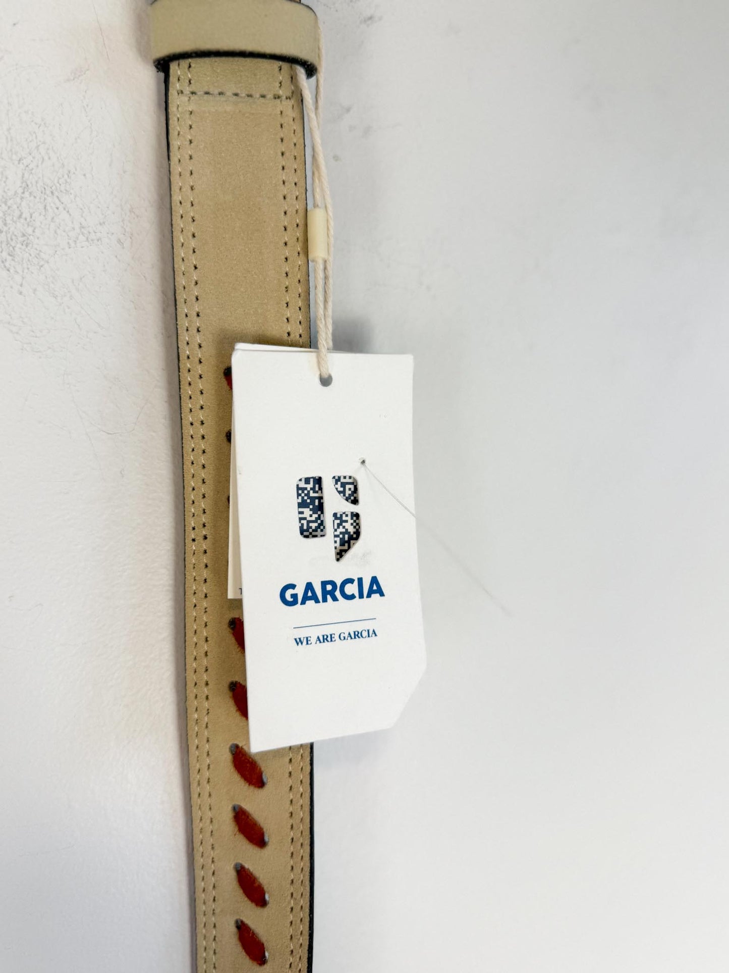 GARCIA Cream/Red Leather Belt NWT (Size M)